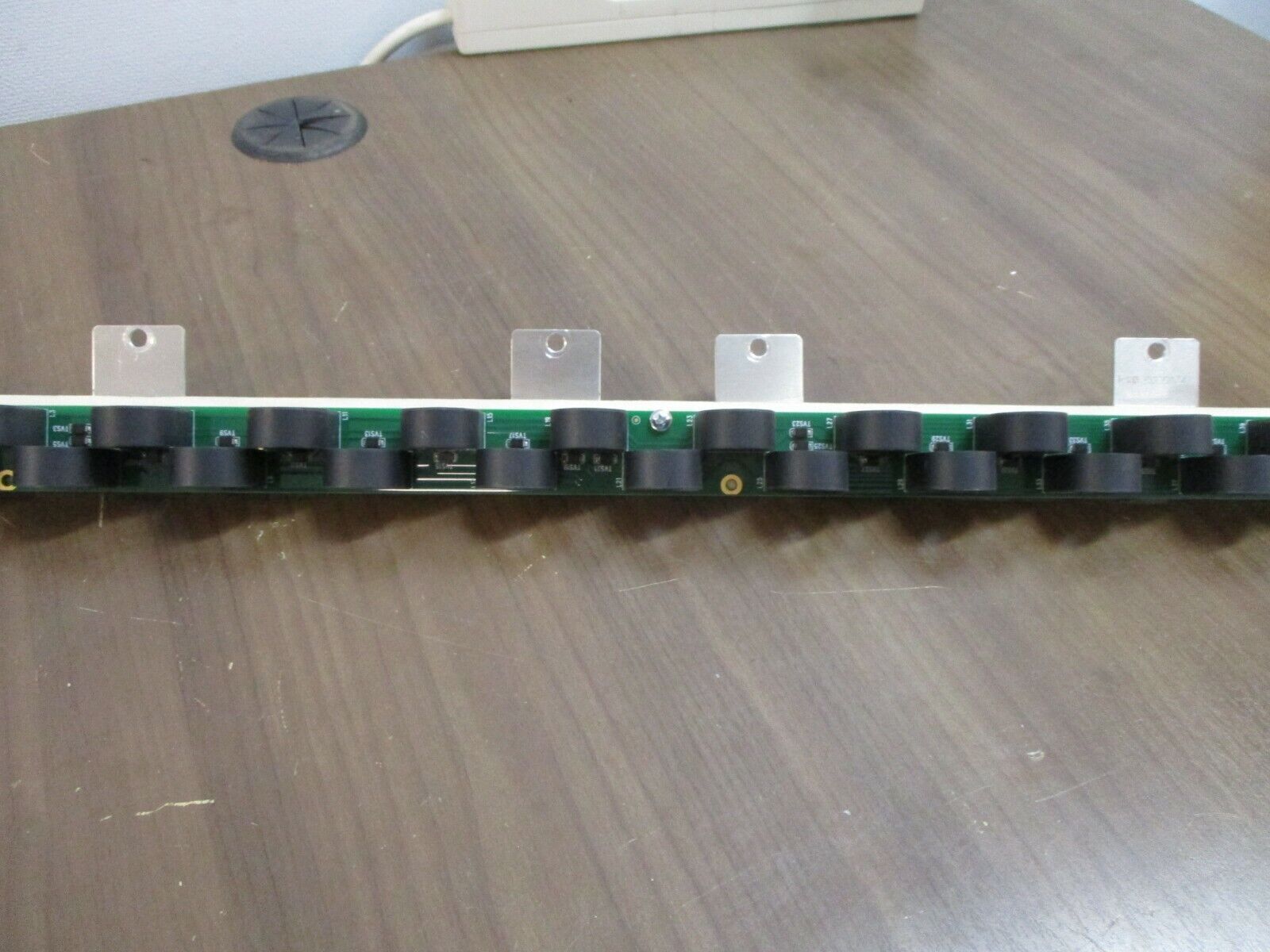 Veris Panel 1A CT Strip E30A184 100 A 50/60Hz Used