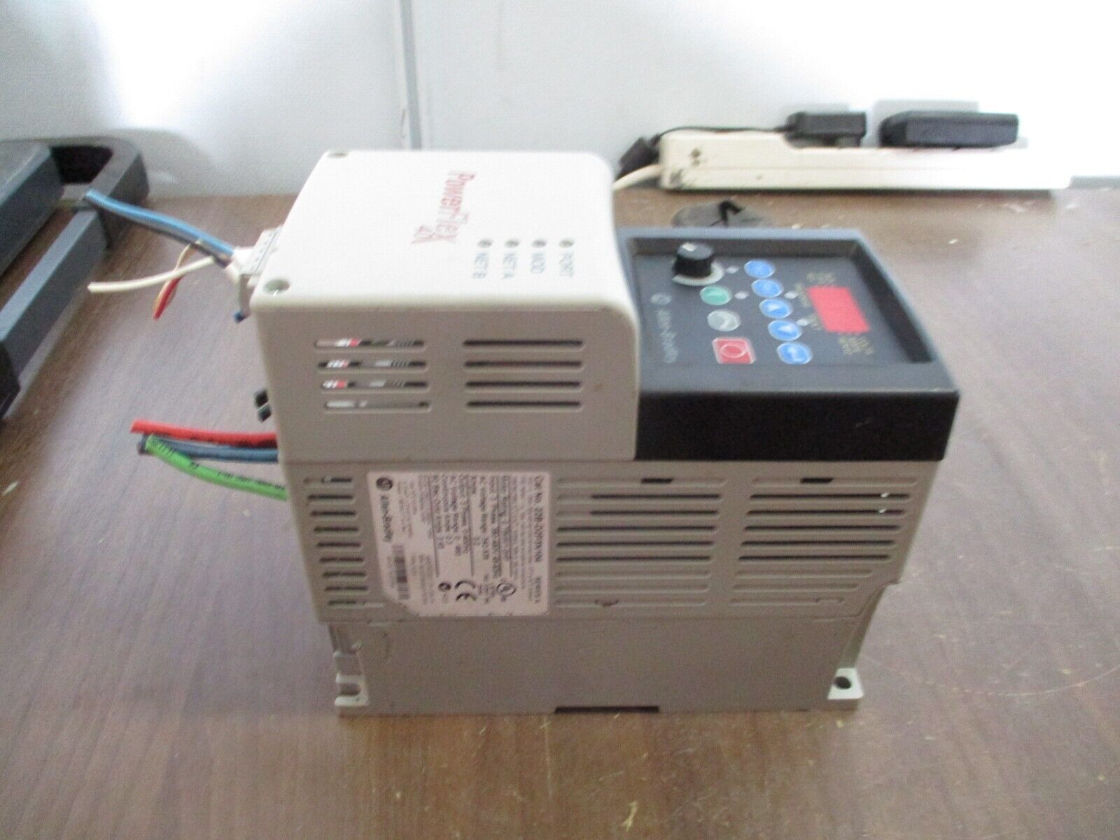 Allen-Bradley PowerFlex 40 AC Drive 22B-D2P3N104 1HP 3Ph Out: 0-460V 2.3A Used