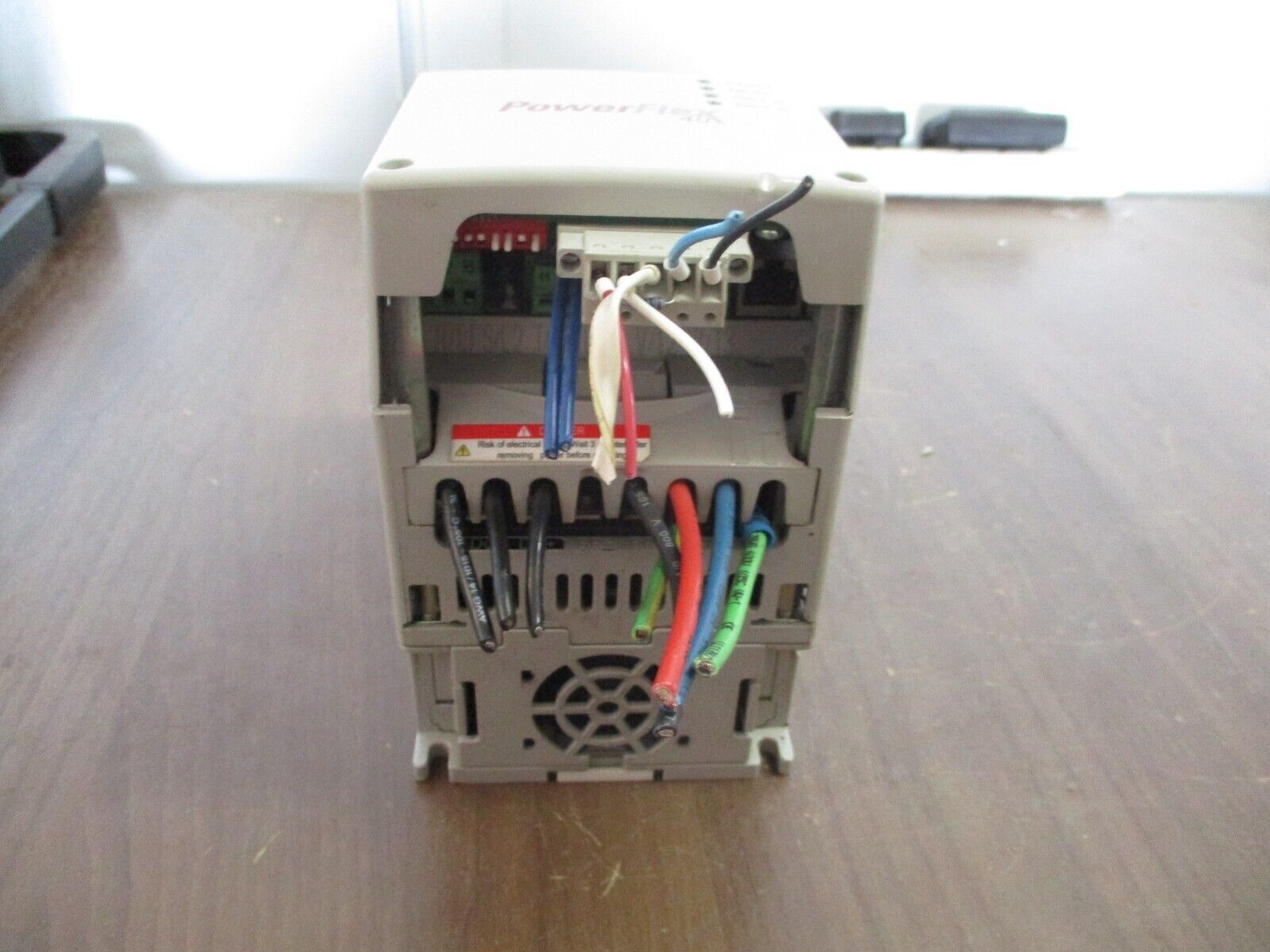 Allen-Bradley PowerFlex 40 AC Drive 22B-D2P3N104 1HP 3Ph Out: 0-460V 2.3A Used