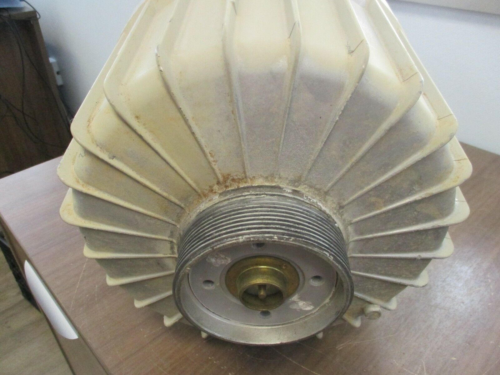 Hubbell Killark Hostile Lite Light Fixture EZH170 175W 120-277V 60Hz Used