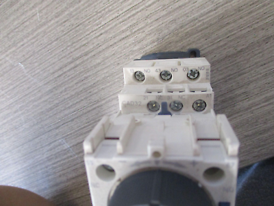 Sneider Electric Time Delay Relay LADT2/CAD32 On Delay: 0.1-30s 120 V Coil.