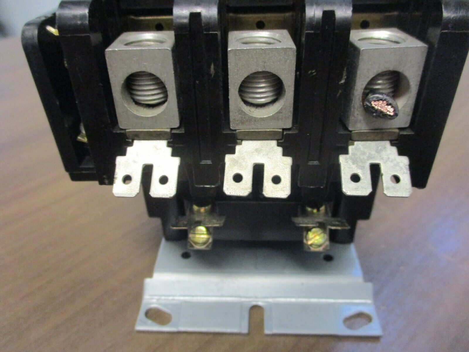 Cutler-Hammer Contactor CR353EG3BA1DD 115-120V Coil 75A 600V Used