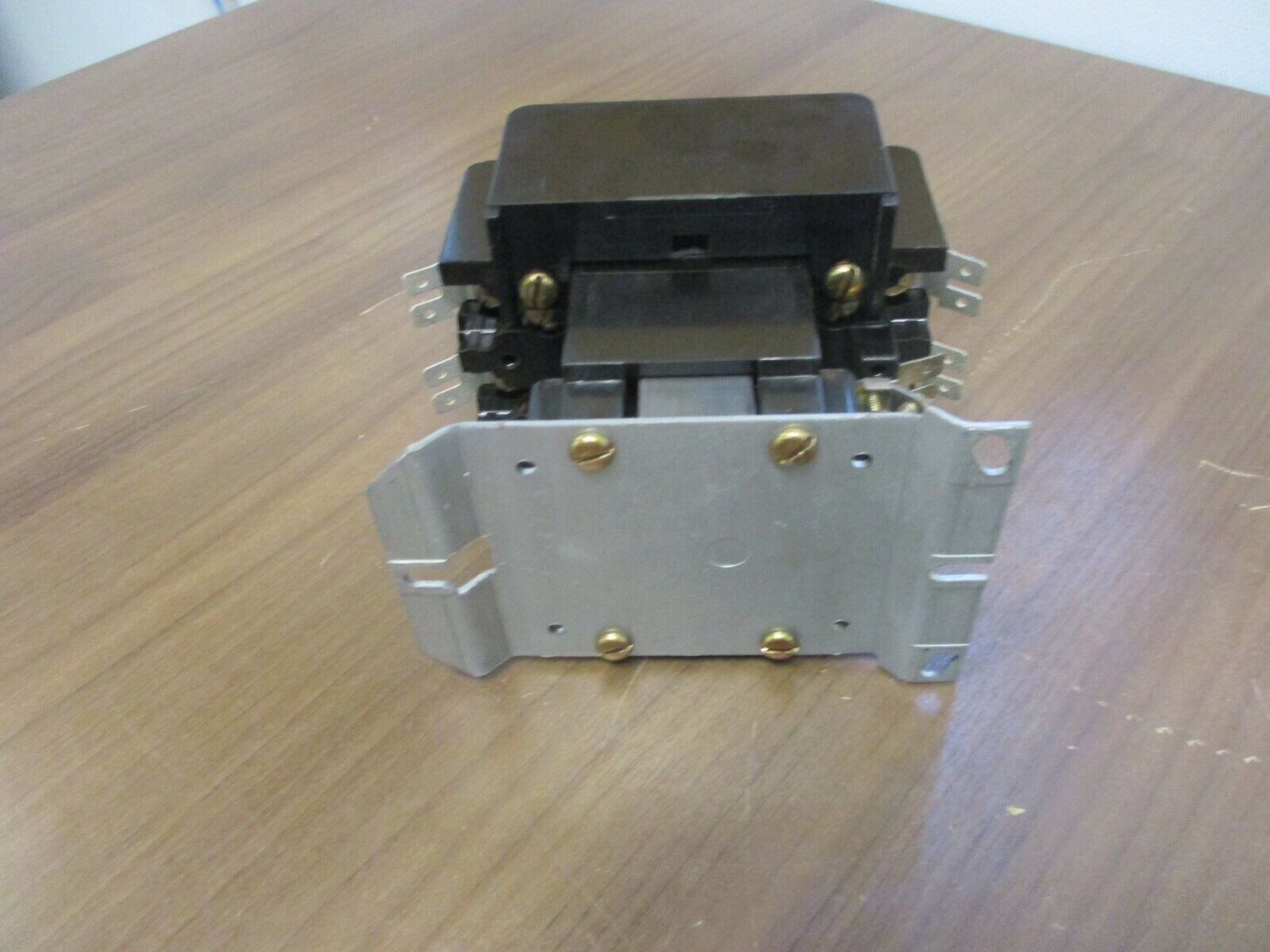 Cutler-Hammer Contactor CR353EG3BA1DD 115-120V Coil 75A 600V Used