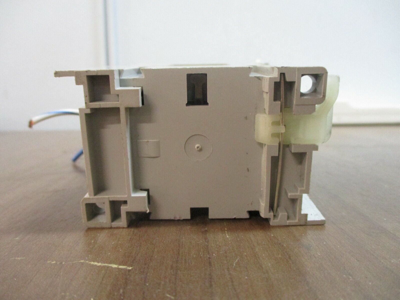 Allen-Bradley Contactor 100-C30Z*00 Ser. C 24VDC Coil 55A 600V w/ Aux Contact