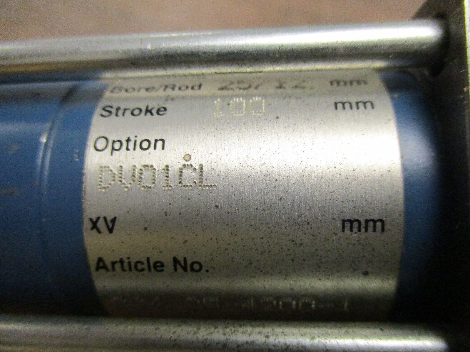 Mannesmann Rexroth Series 204 Hydraulic Cylinder 204-25-4200-1 Used
