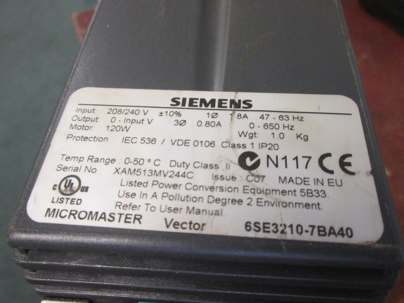 Siemens Micromaster Vector AC Drive 6SE3210-7BA40 120W Used