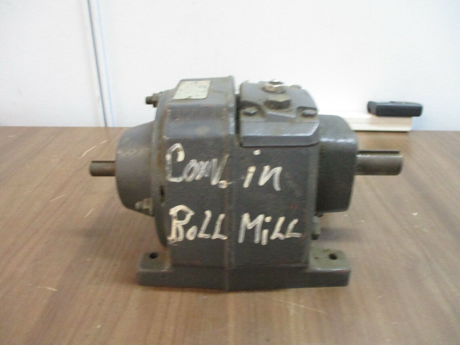 US Motors Series 3000 Reducer 3122SB3AP Ratio 9:1 1800 RPM In Used