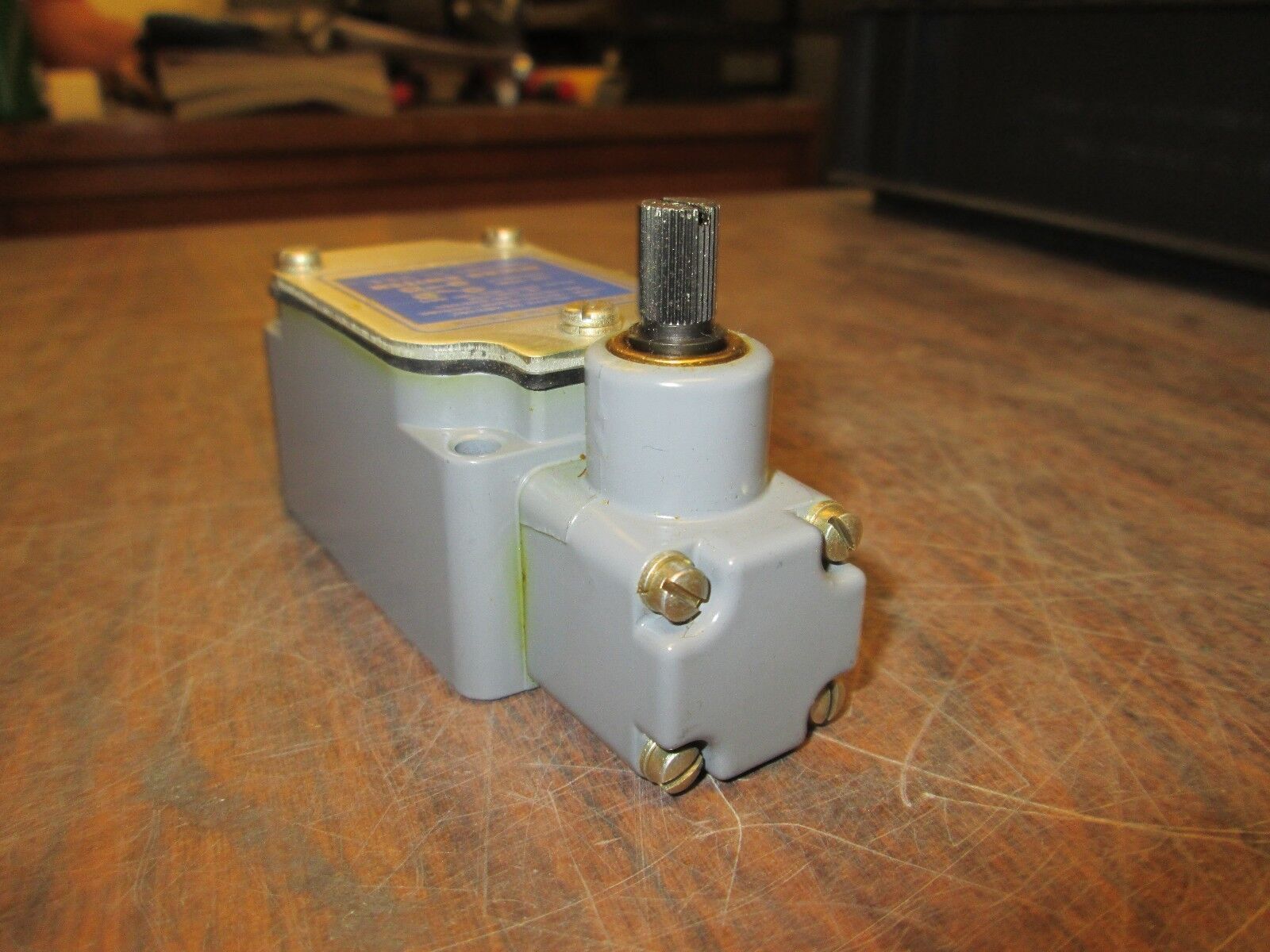 Micro Switch Precision Limit Switch 1LS10 Used