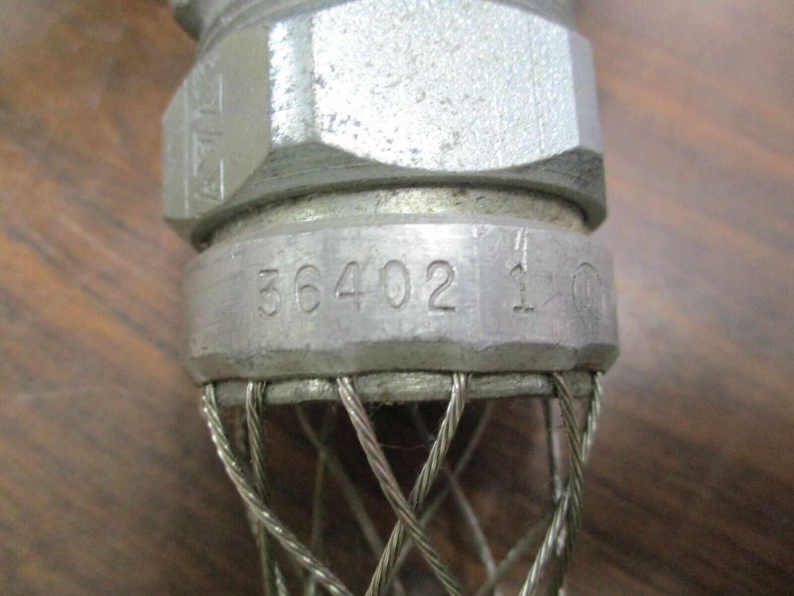 Appleton Kellems Grip with Male 90° Connector 36402 1 Size 1" Used