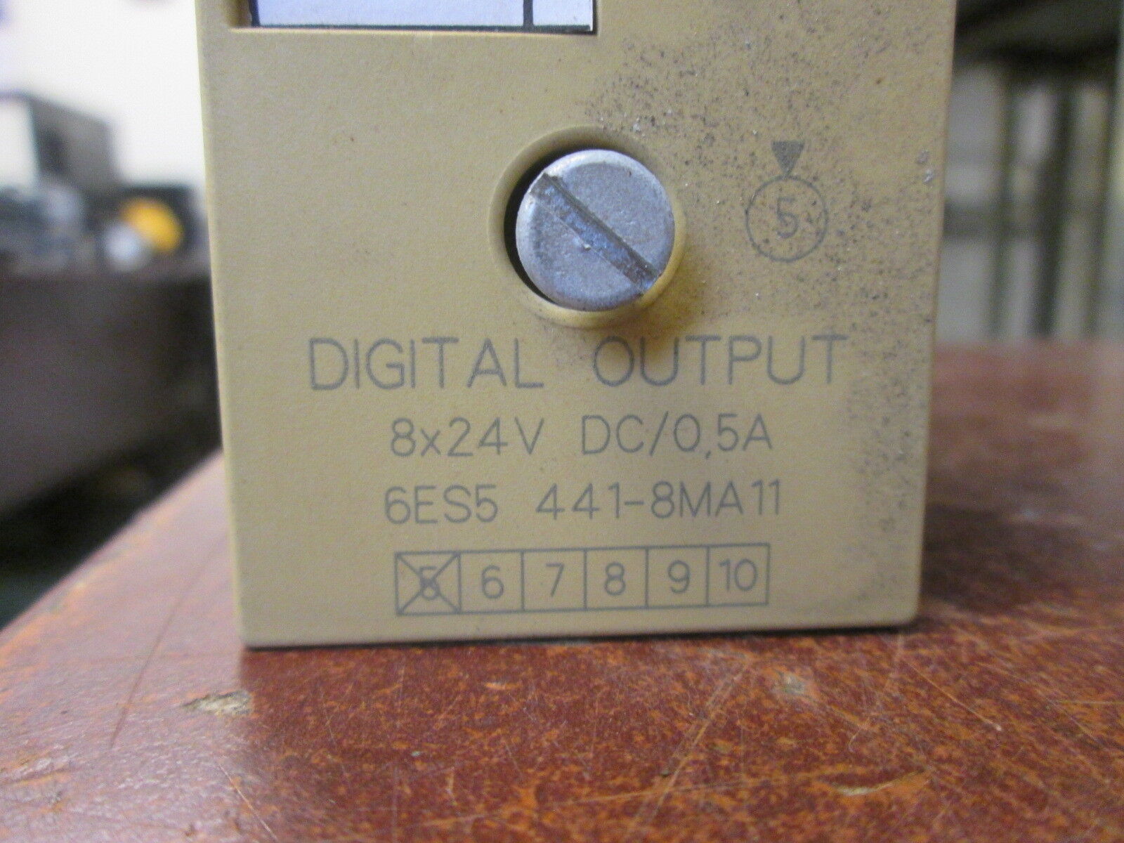 Siemens Simatic S5 Digital Output Module 6ES5 441-8MA11 8x24VDC 0.5A Used