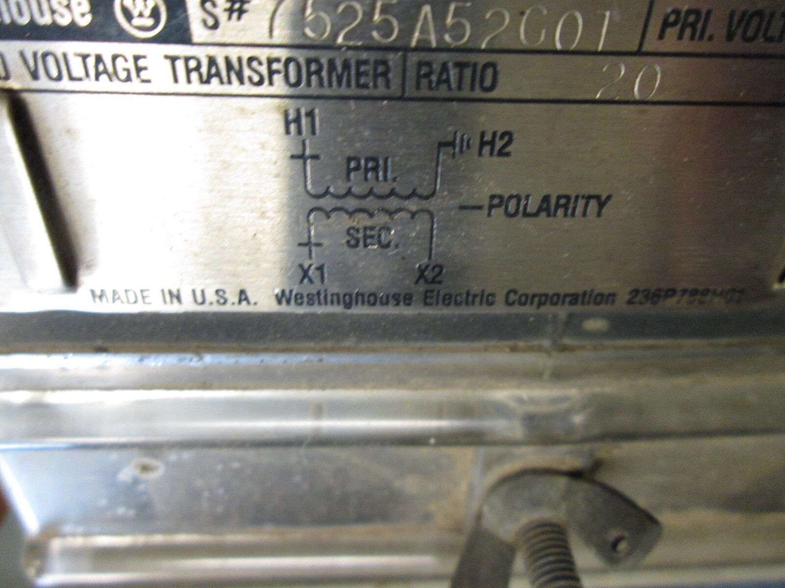 Westinghouse VIY-60 Voltage Transformer 77525A52G01 Ratio--20:1