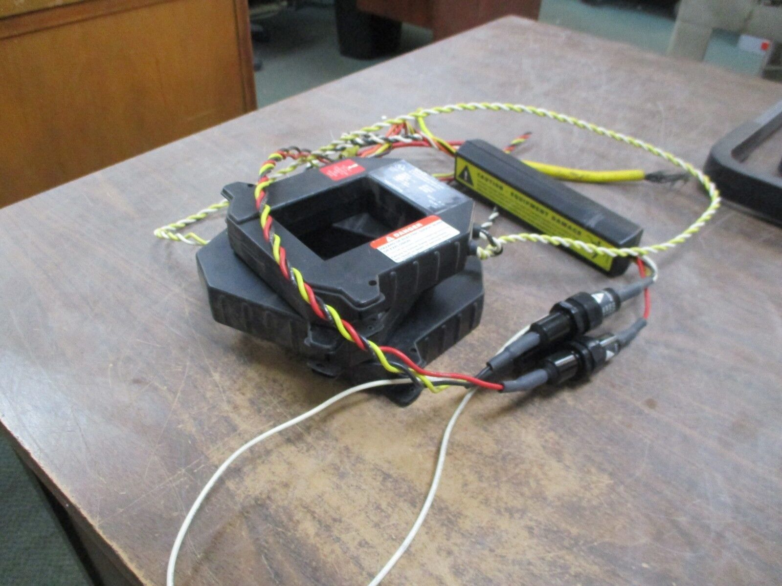Square D PowerLogic Enercept Meter 3020 B08-3 800A Output: Modbus RS-485 Used