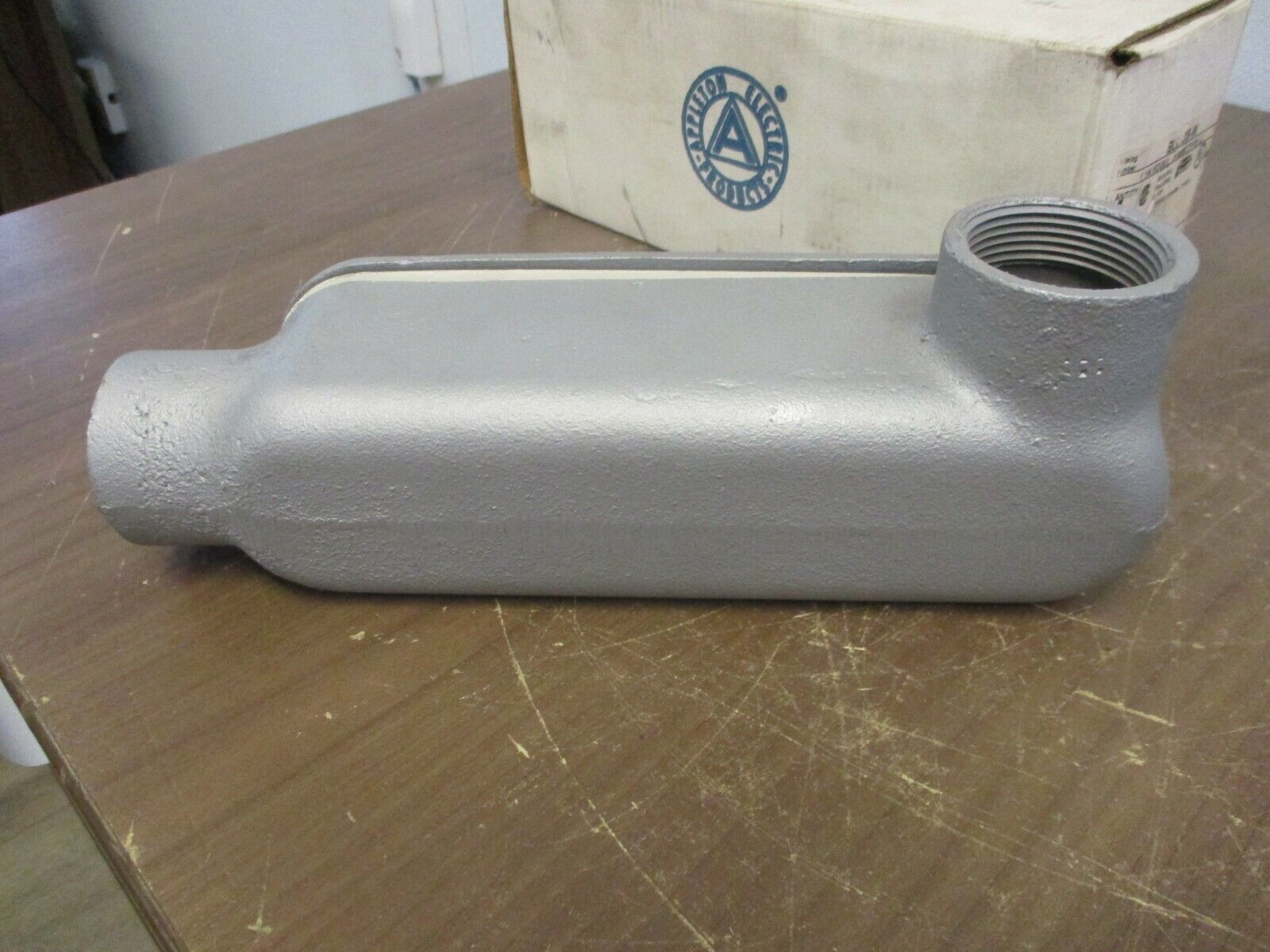 Appleton Unilet Conduit Body BLL125-M Mogul Size: 1-1/4" New Surplus
