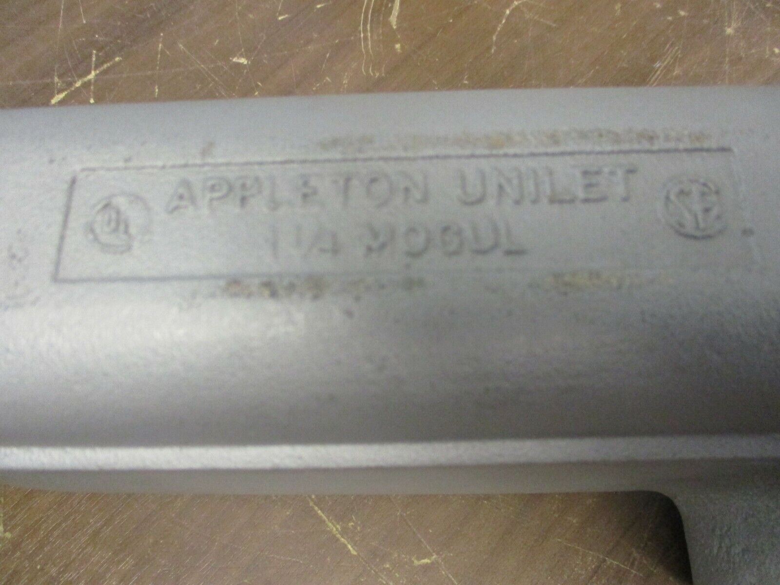 Appleton Unilet Conduit Body BLL125-M Mogul Size: 1-1/4" New Surplus
