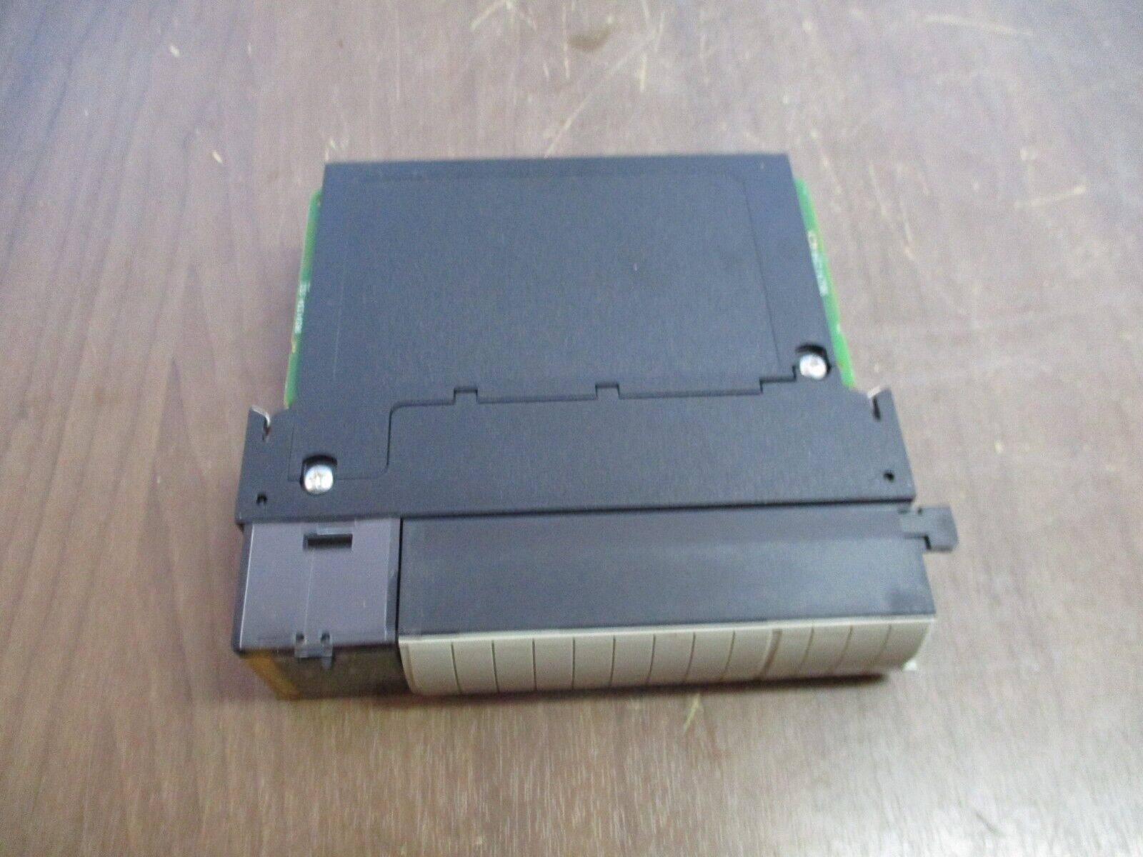 Allen-Bradley Analog Output Module 1756-OF4 Ser. A Rev. J01 F/W Rev. 1.5 4PT 10V