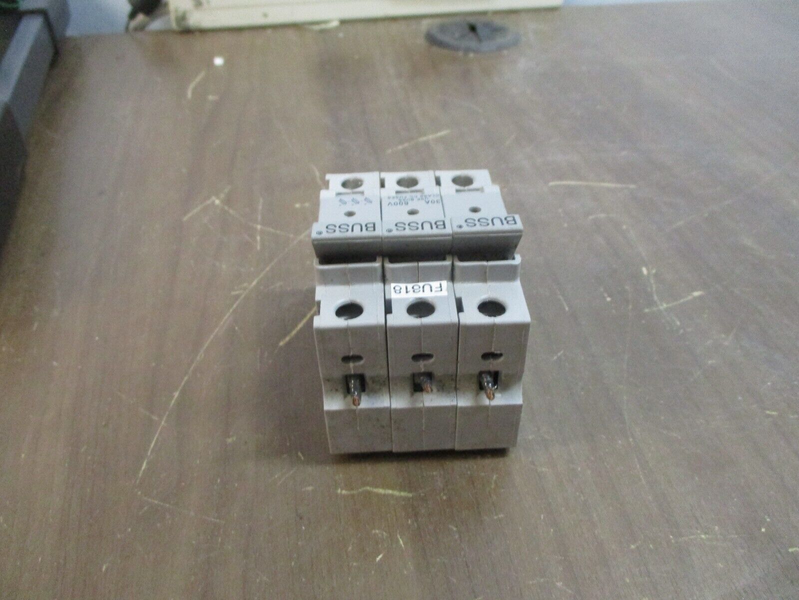 Buss Fuseholder CHCC3I 30A 600V 3P Used