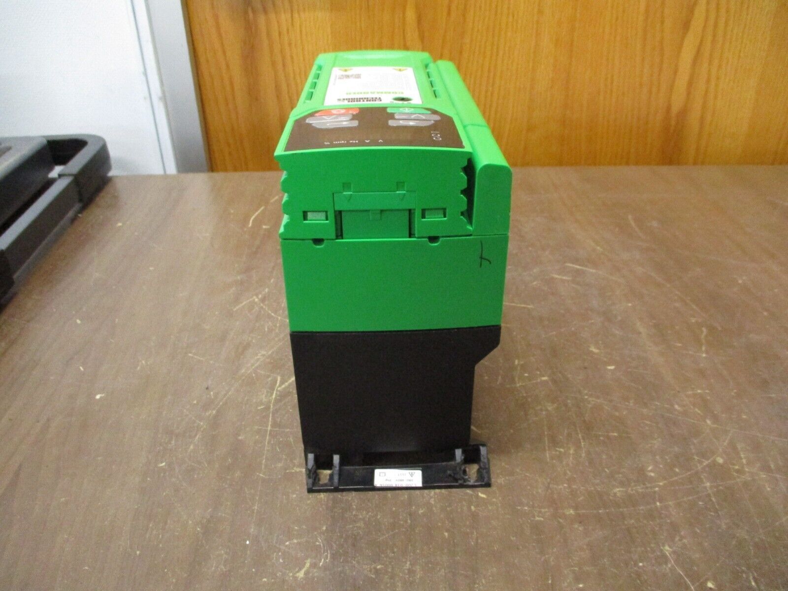 Control Techniques Commander AC Drive C200-034 00056 A 3HP 3Ph Used