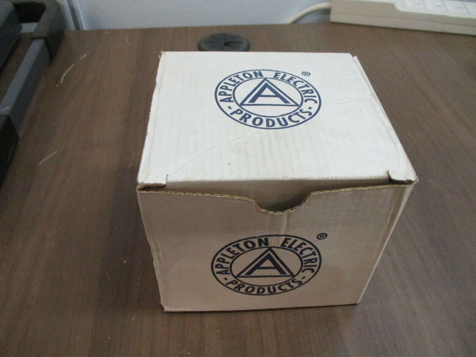 Appleton 90° Connector ST-90150 1½" New Surplus