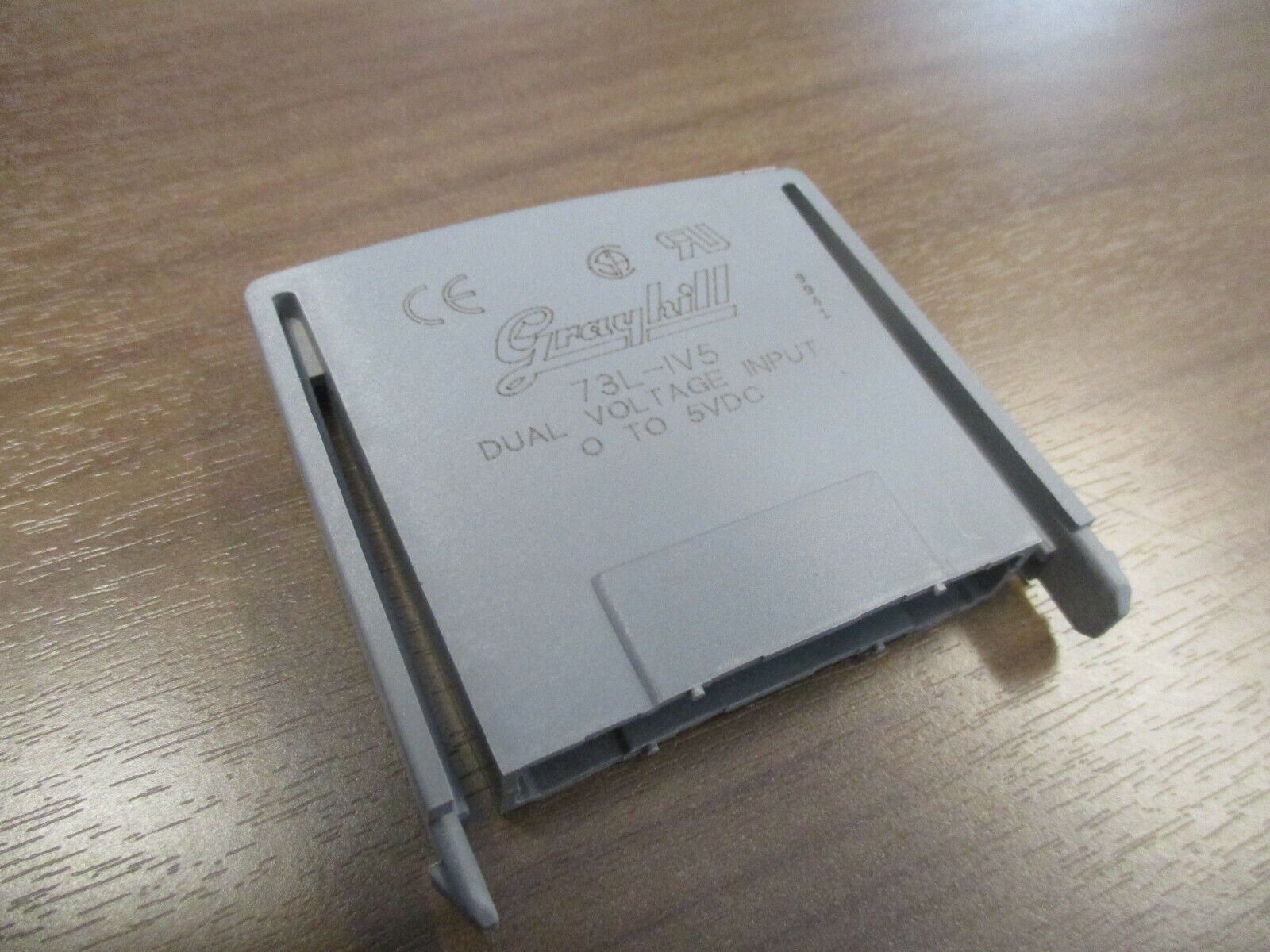Grayhill Dual Voltage Input Module 73L-IV5 0 - 5VDC Used