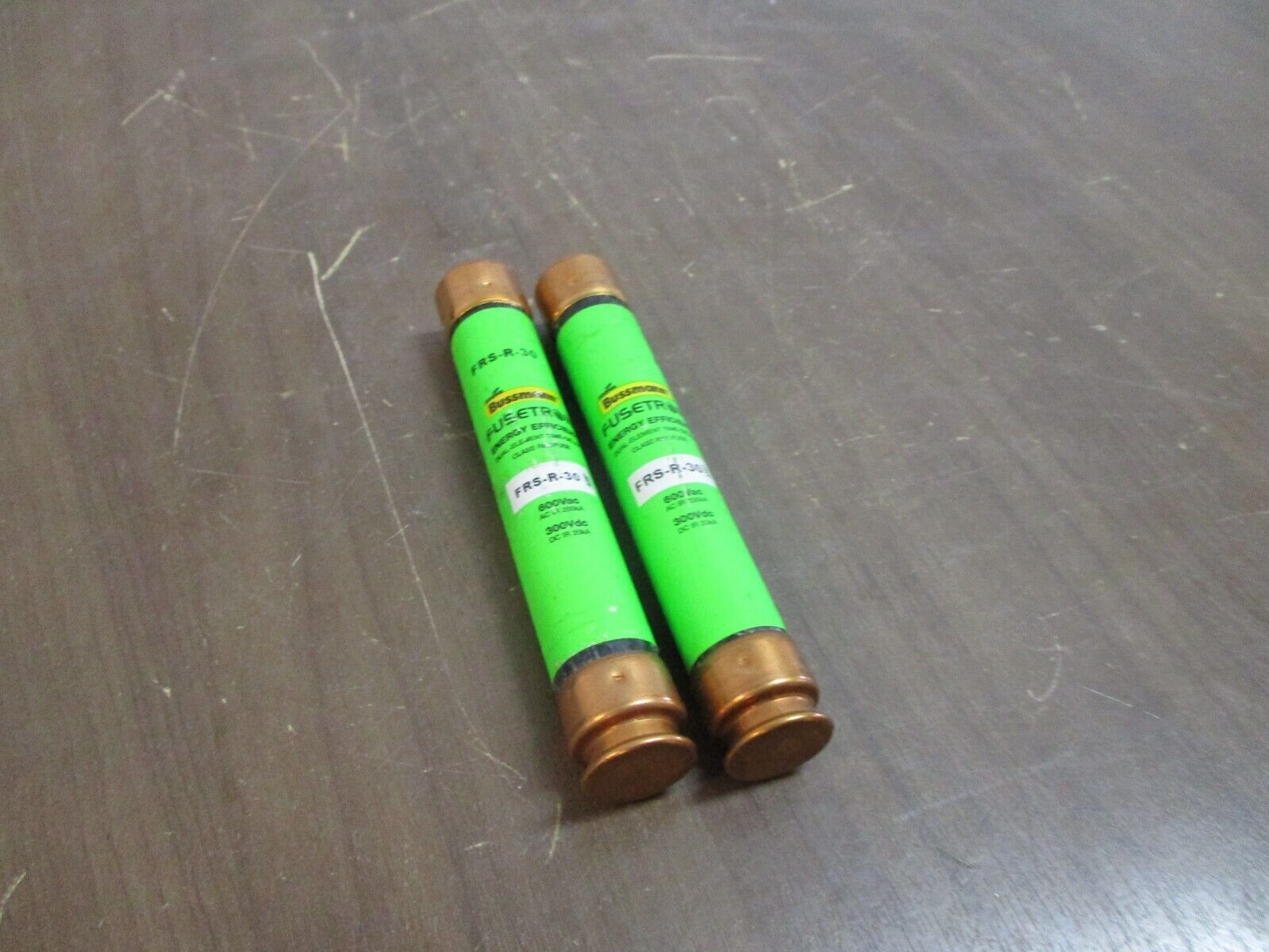 Bussmann Fusetron Energy Efficient Fuse FRS-R-30 30A 600V *Lot of 2* Used