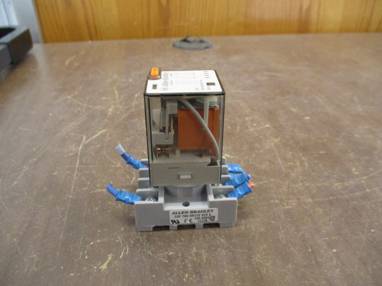 Allen-Bradley Relay 700-HA32A1-3-4 Ser. D 120V Coil w/ Base Used