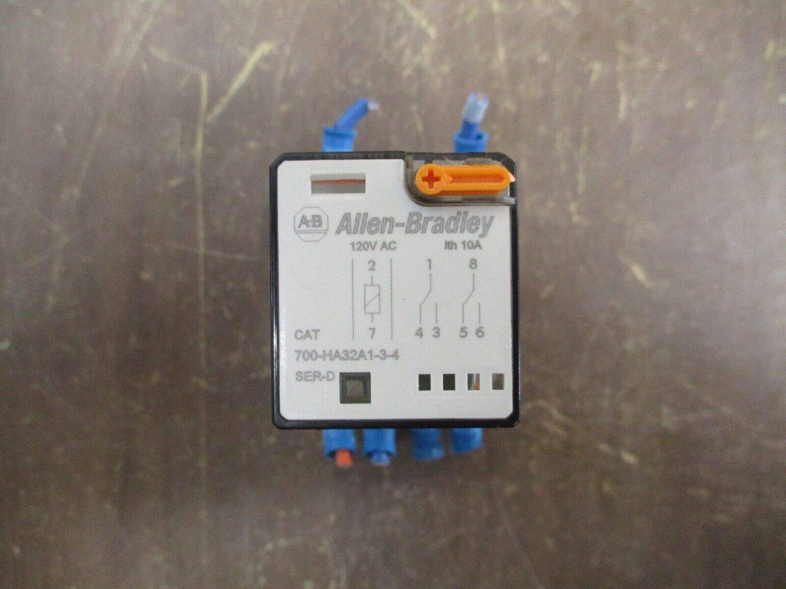 Allen-Bradley Relay 700-HA32A1-3-4 Ser. D 120V Coil w/ Base Used