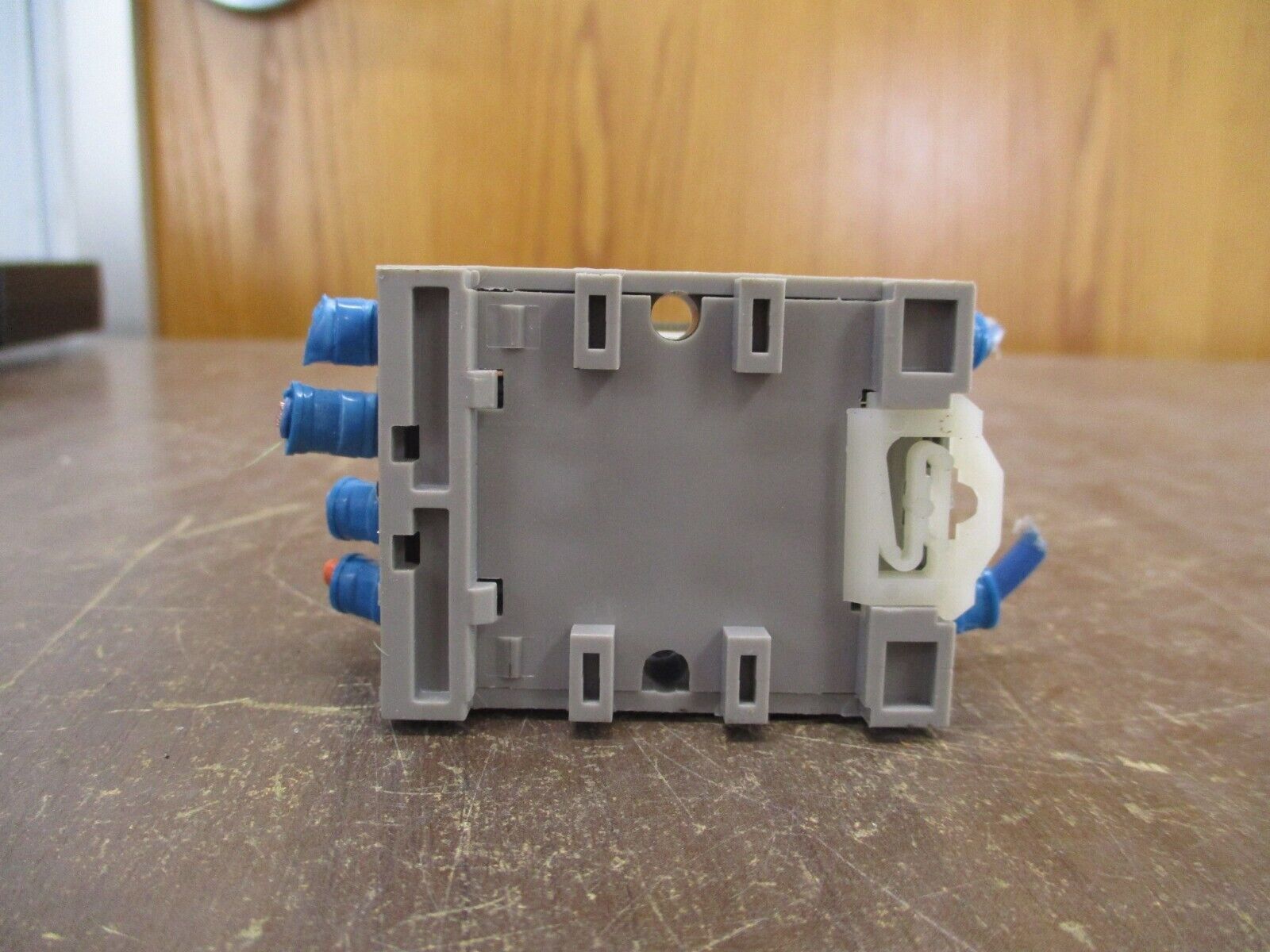 Allen-Bradley Relay 700-HA32A1-3-4 Ser. D 120V Coil w/ Base Used