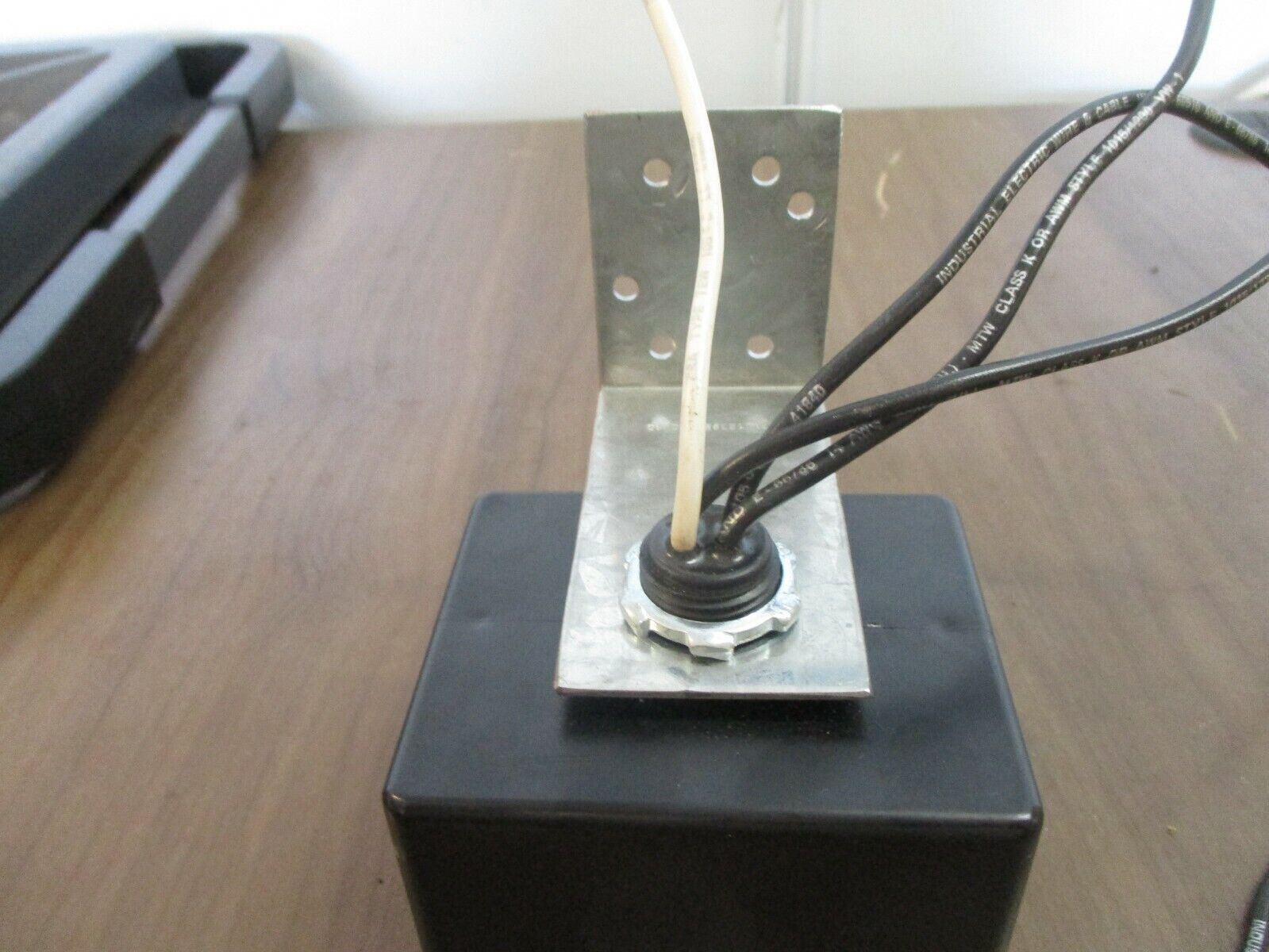 Square D Secondary Surge Arrester SDSA3650 650VAC Used