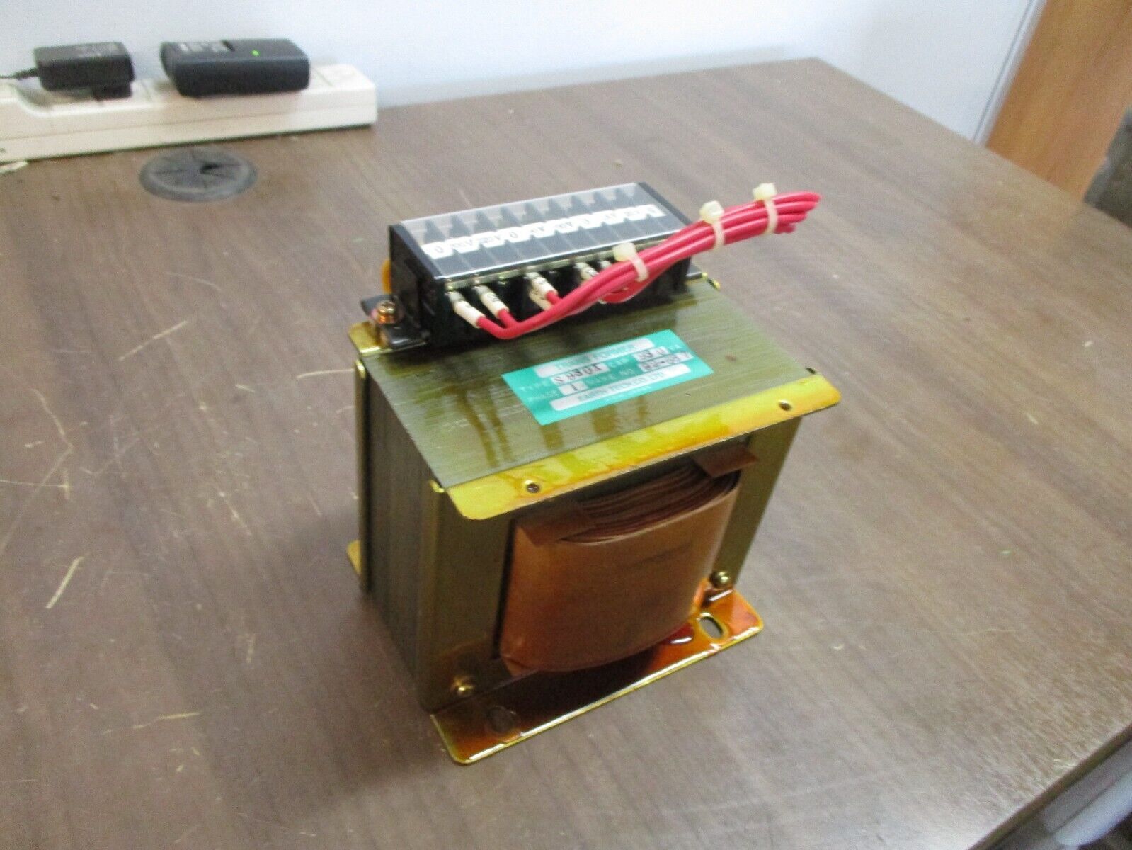 Earth Tech, Co. LTD Transformer S930X 930VA 1Ph Used