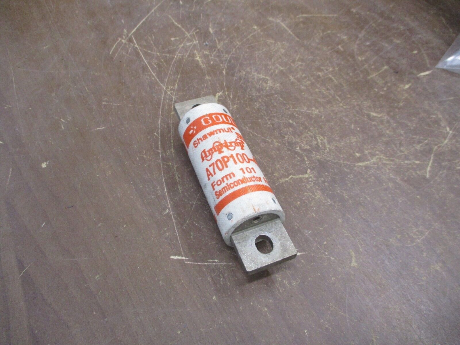 Gould Shawmut Amp-Trap Fuse A70P100-4 100A 700V Used