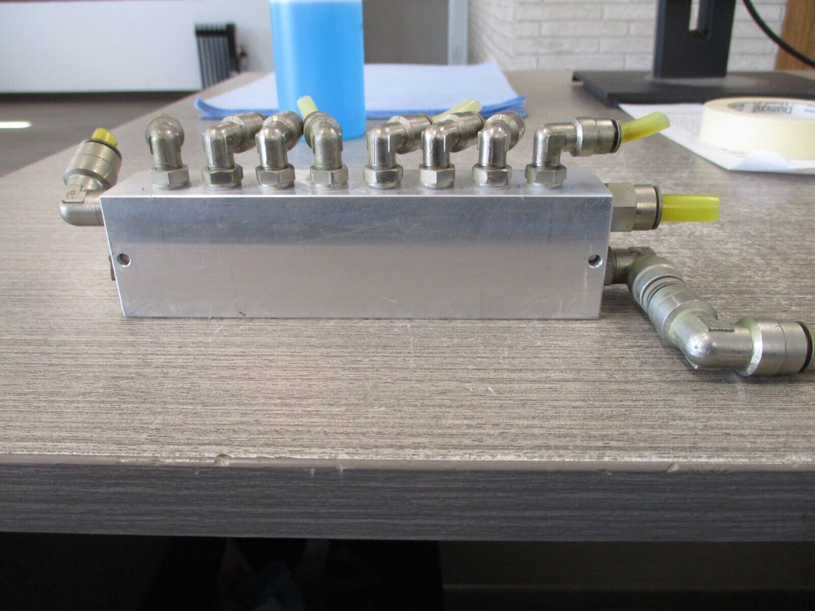 Burkert Manifold 375-C-1/16-8-PL-MAN 8-Position 100 PSI Used