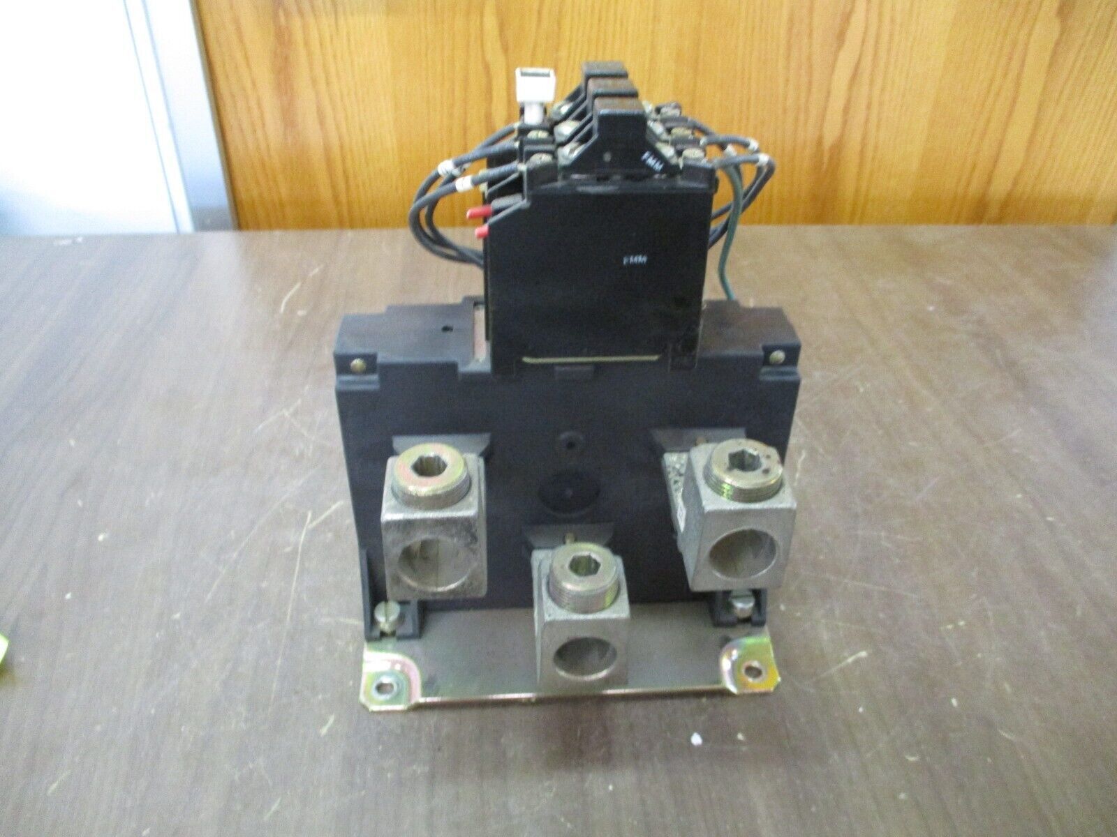 Allen-Bradley Overload Relay 592-TPD300 Ser. A 304A Max Ratio 300:5A 600V Used