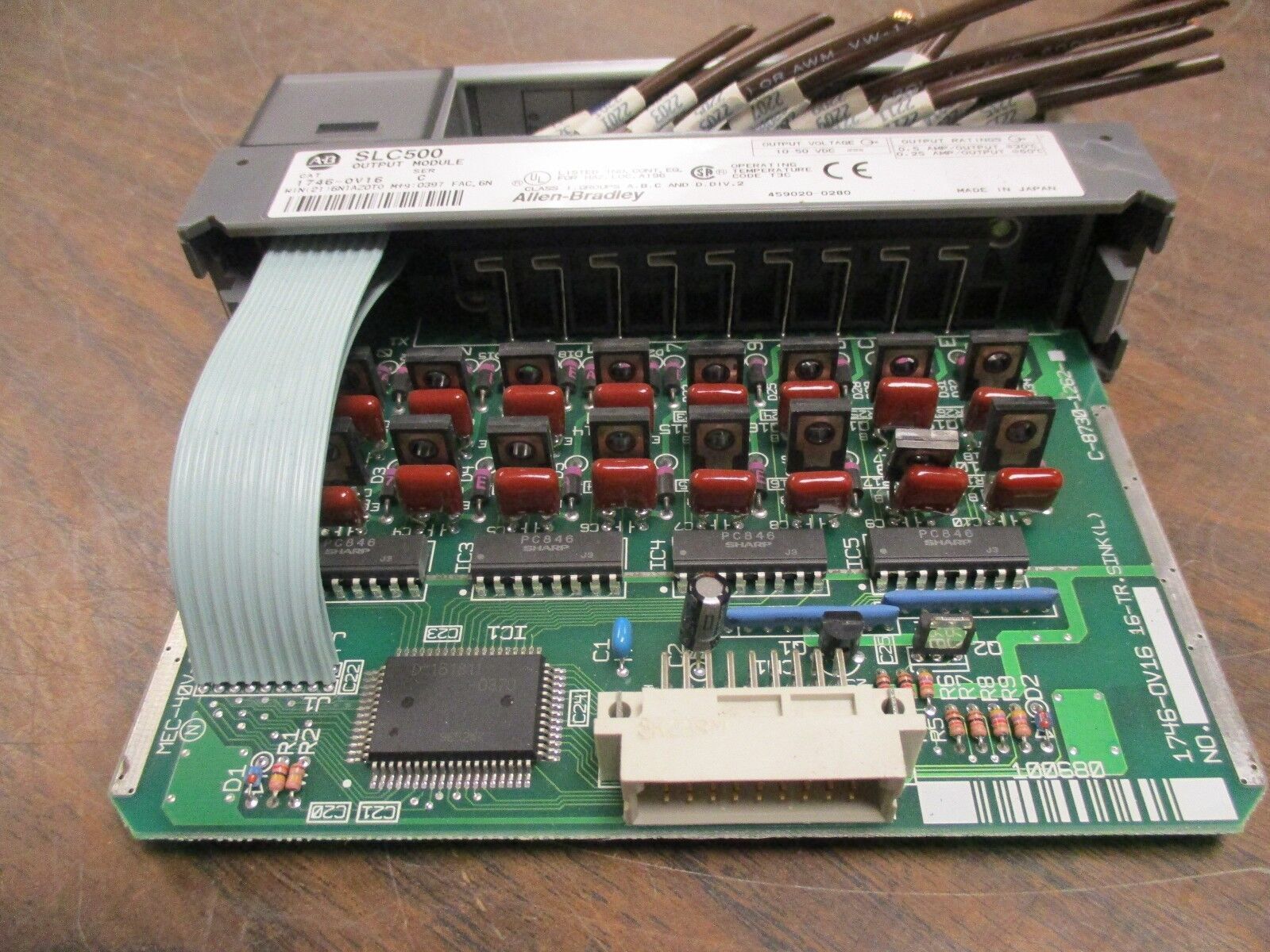 Allen-Bradley SLC500 Output Module 1746-OV16 Ser C 10-50VDC Output Used