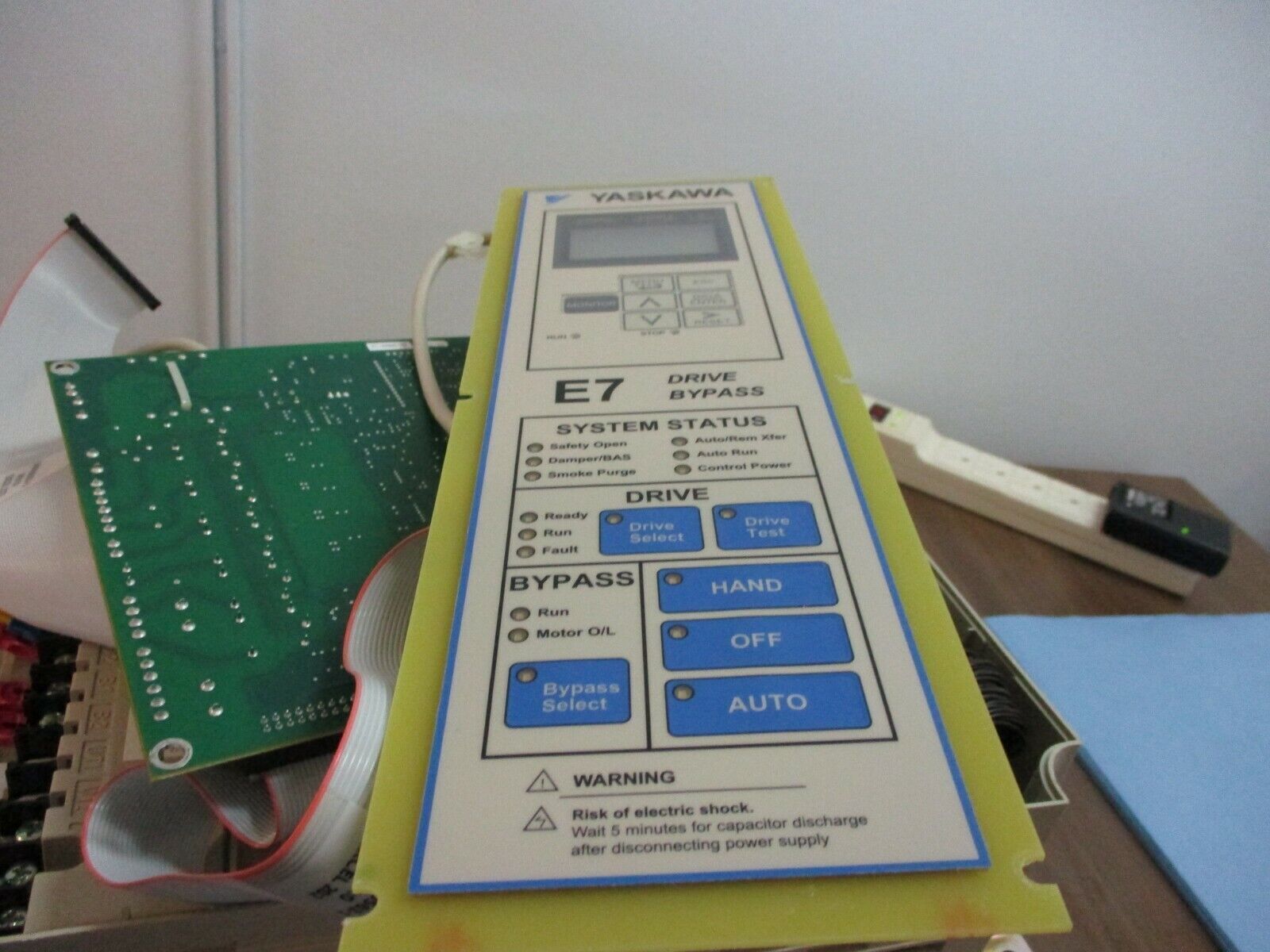 Yaskawa E7 AC Drive w/ Bypass Control CIMR-E7U4015 25HP 3Ph *No Cover* Used