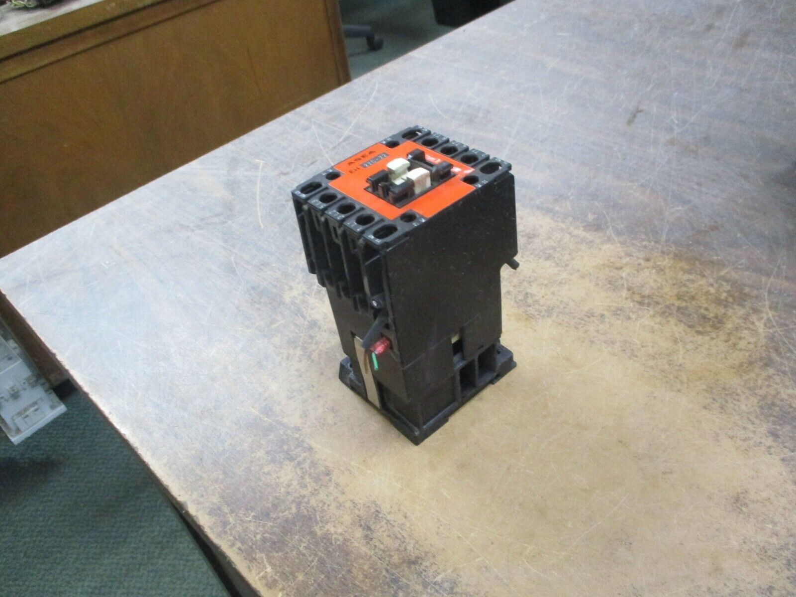 Asea Contactor EH 22C-22 24VDC Coil 43A 600V Used