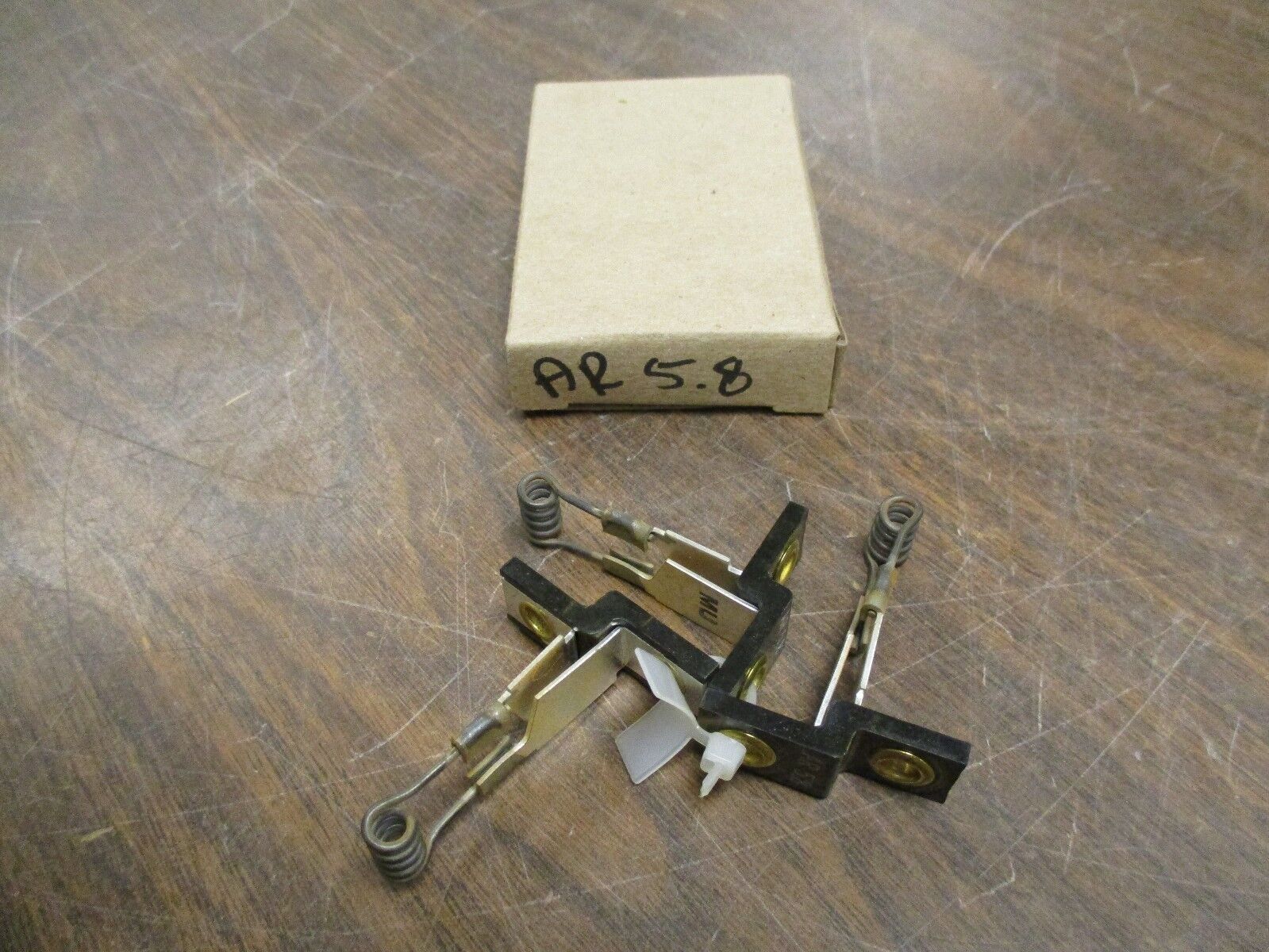 Square D Heaters AR 5.8 *Box of 3* Used