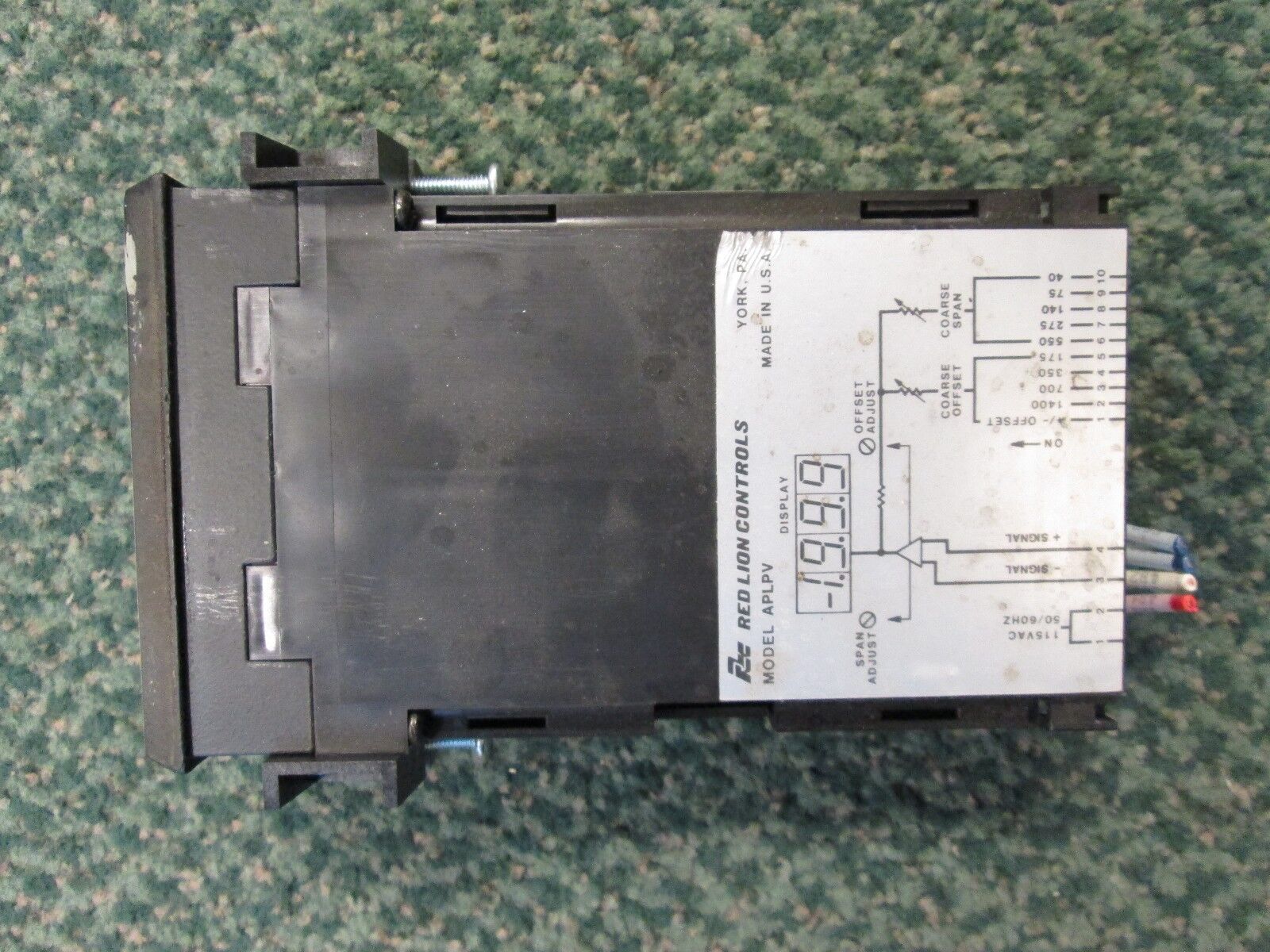 Red Lion Controls APLPV Volt Meter APLPV400