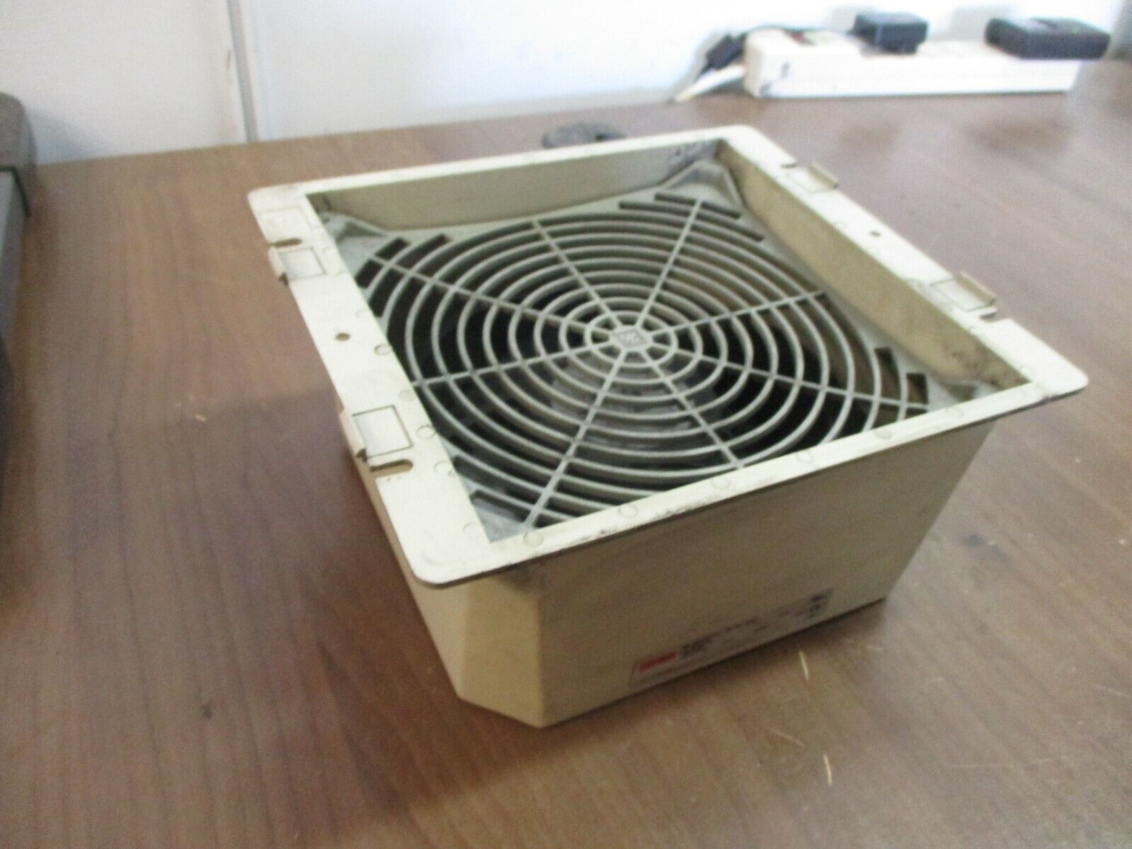 Hoffman Cooling Fan Package TFP61 115VAC 0.36A 50/60Hz *No Cover* Used