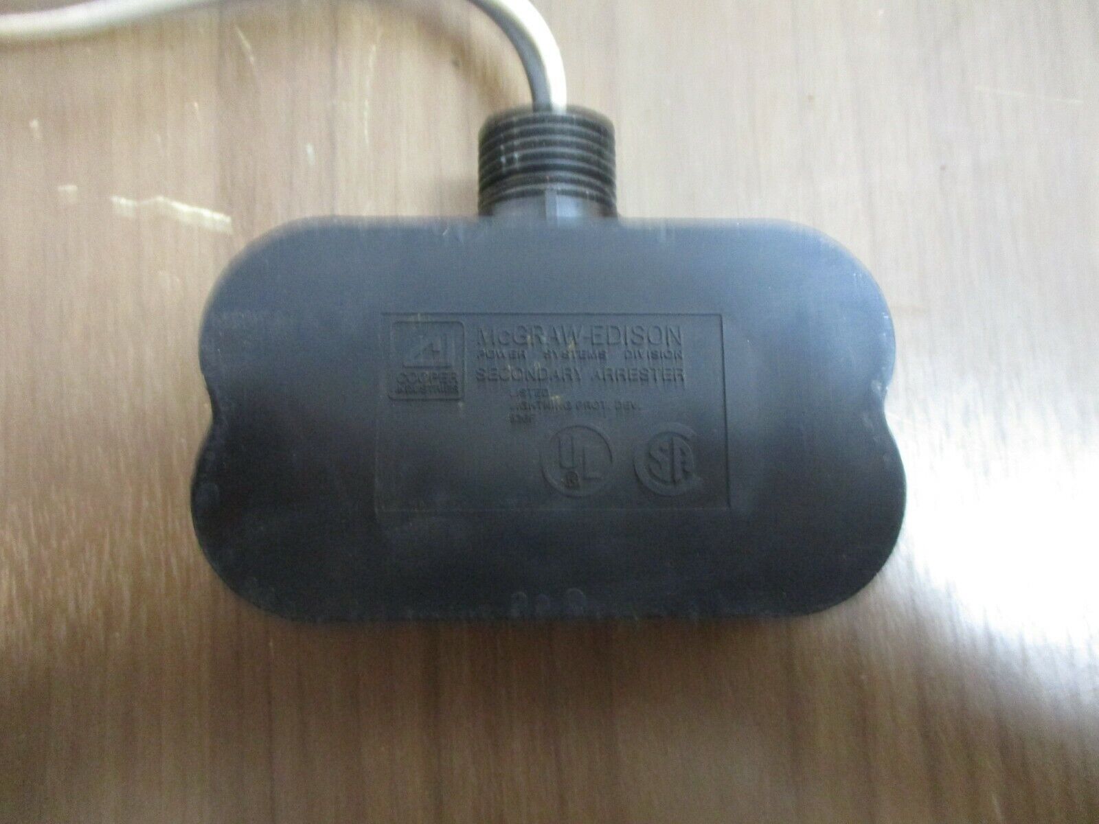 McGraw-Edison Secondary Arrester AS Z650 B3 1 97 Used