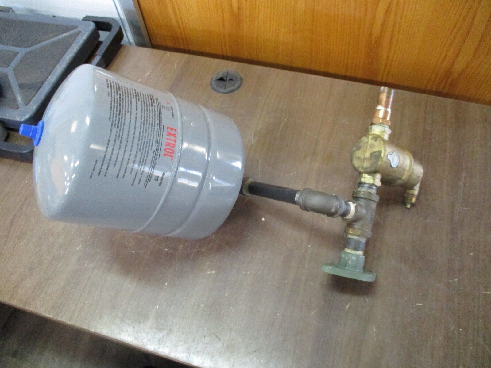 Amtrol Extrol Expansion Tank Model 15 240°F Max 100PSIG Max Used