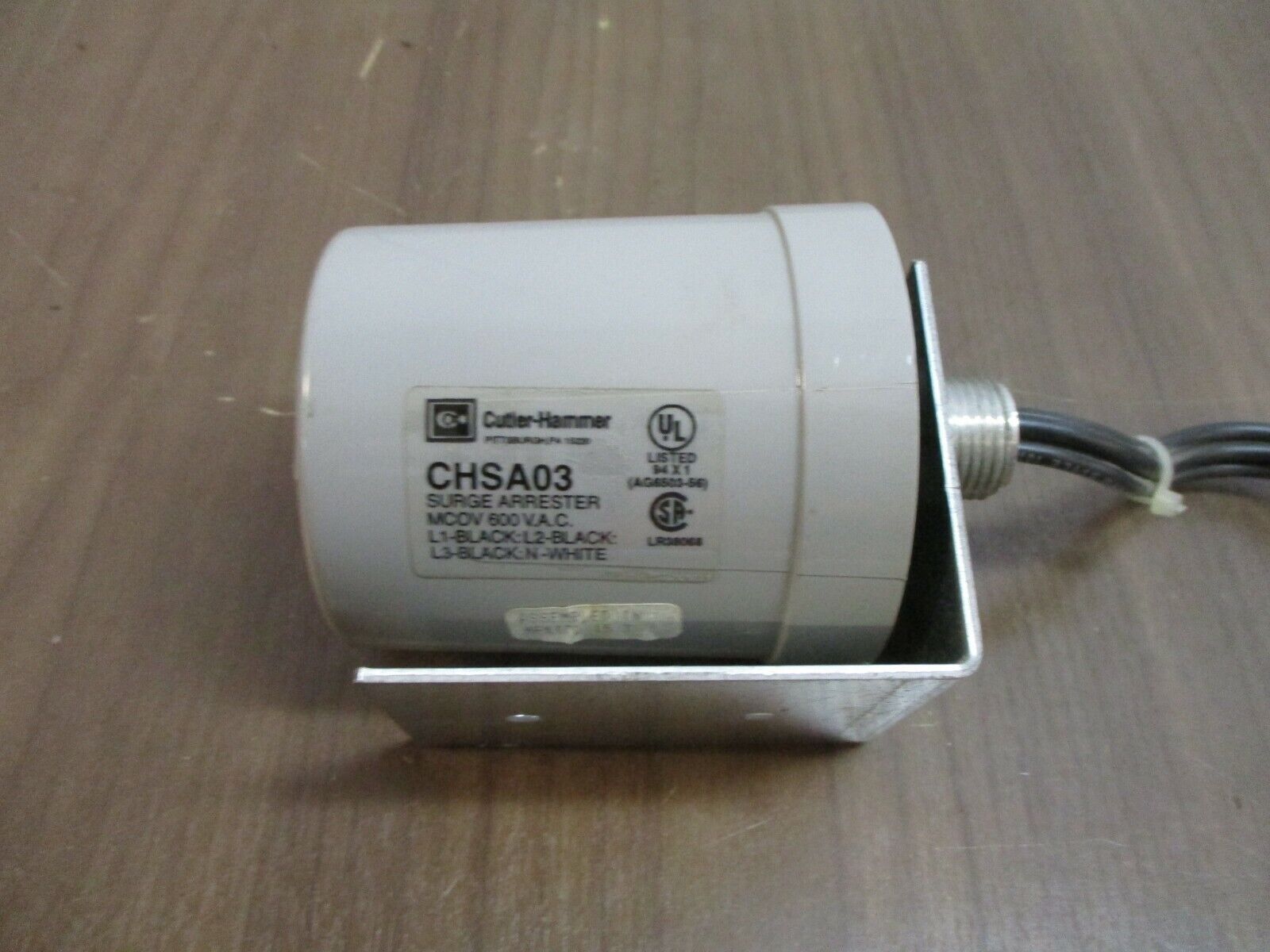 Cutler-Hammer Surge Arrester CHSA03 MCOV 600VAC Used