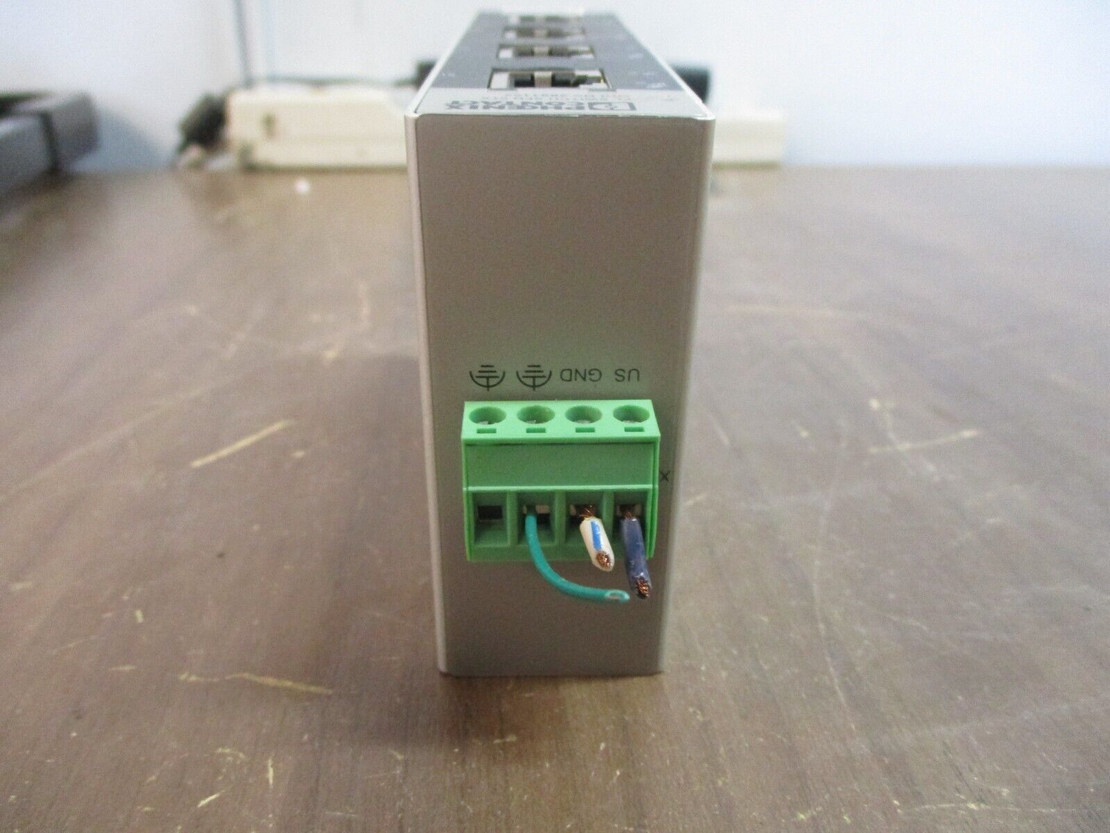 Phoenix Contact FL Switch 2891152 HW: 10 SFN 5TX Used