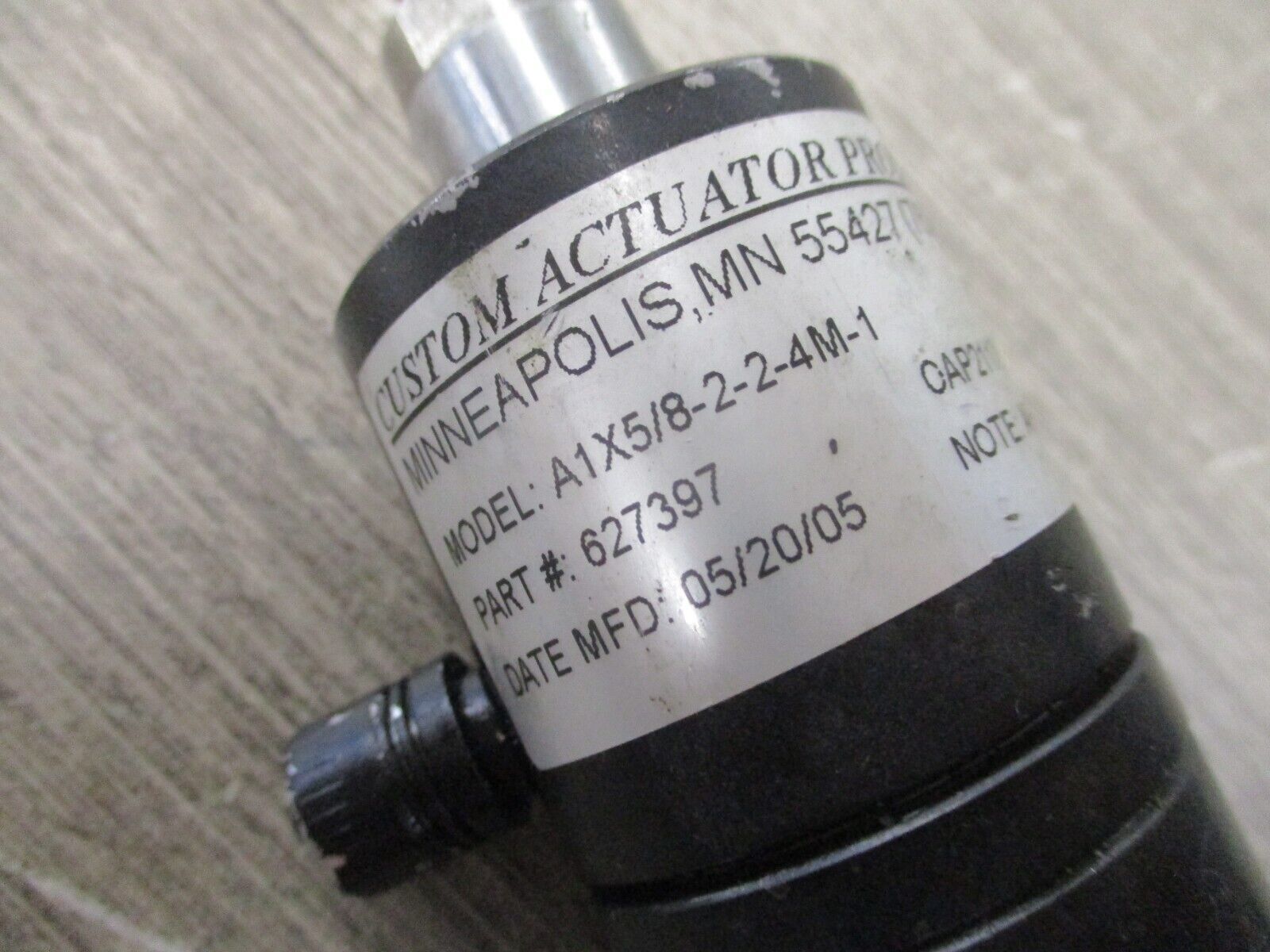 Custom Actuator Products Hydraulic Cylinder 627397 1" 5/8" Stroke Used