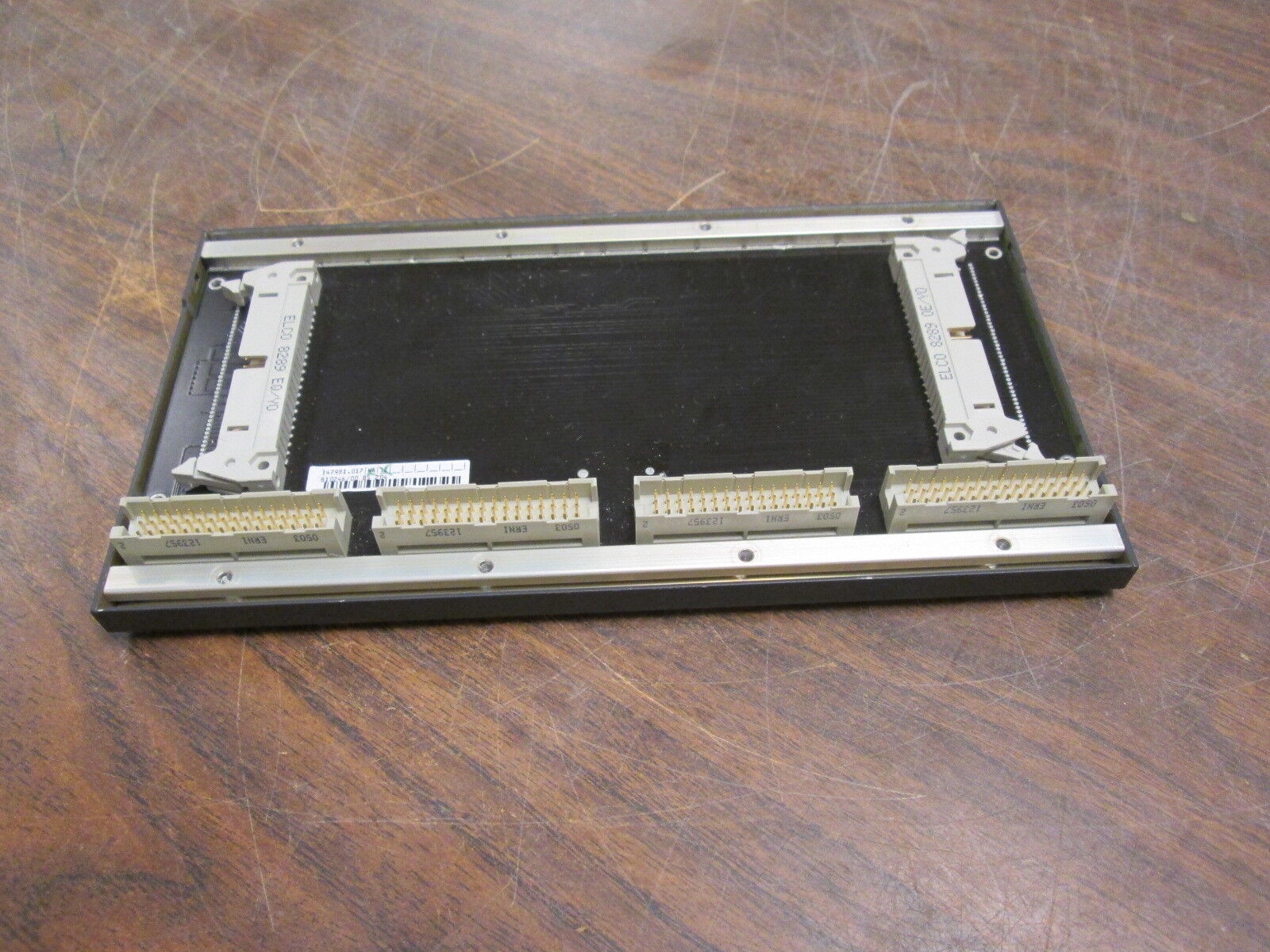 Bachmann Backplate BS 204 4-Slot F: 024.000 PW: 18-2005 Used