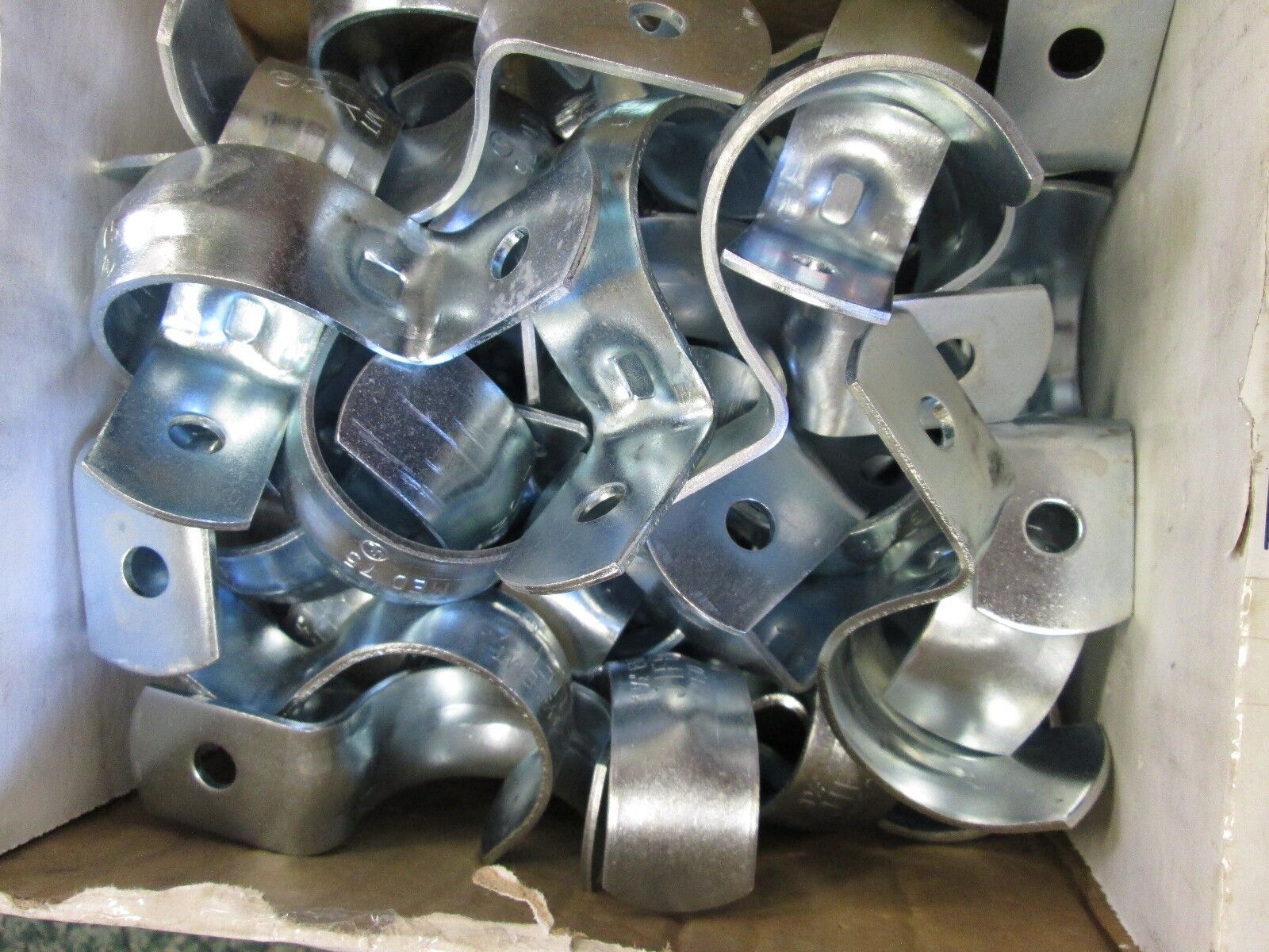 Minerallac Jiffy Clip MED75 Size 1-1/2" *Approx 55* New Surplus
