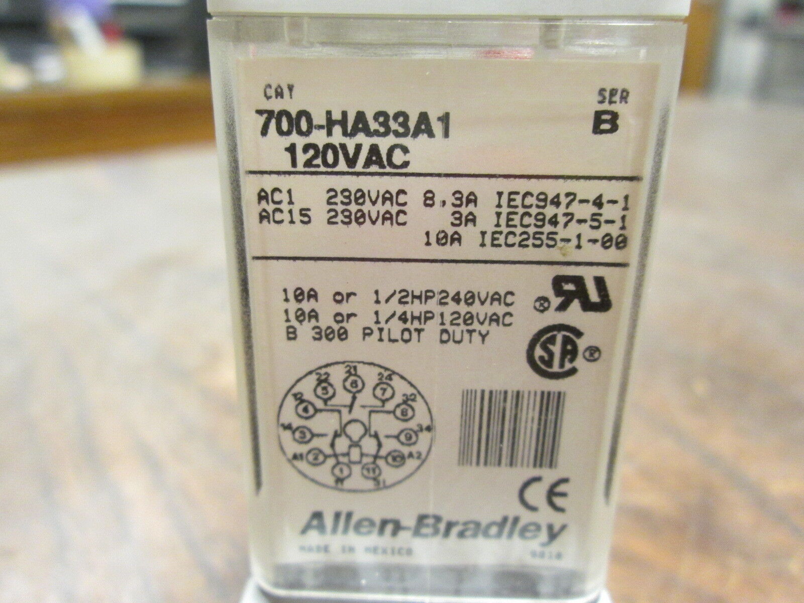 Allen-Bradley Relay w/ Base 700-HA33A1 120VAC 10A *Lot of 3* Used