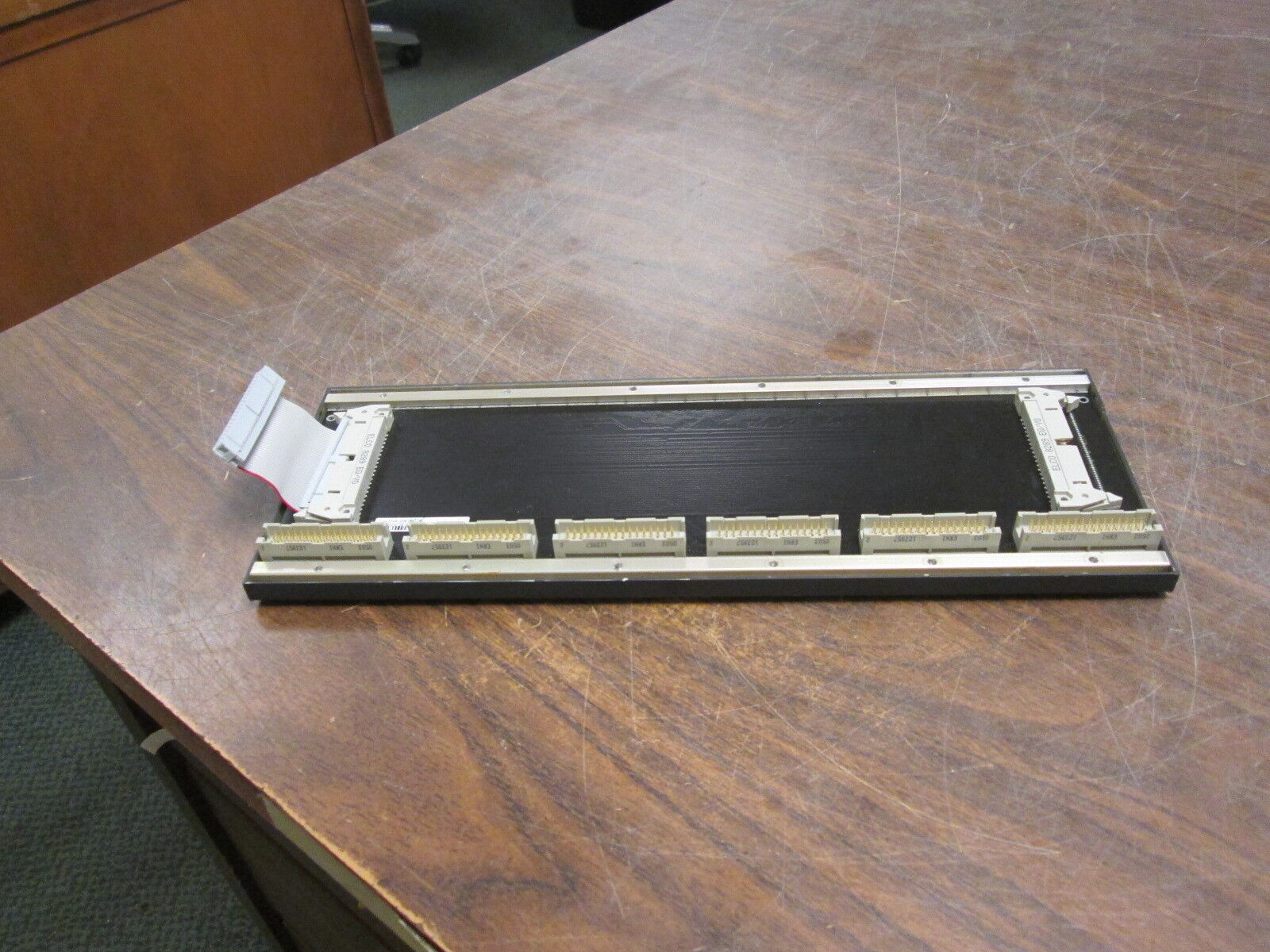 Bachmann Backplate BS 206 6-Slot F: 023.000 PW: 18-2005 Used