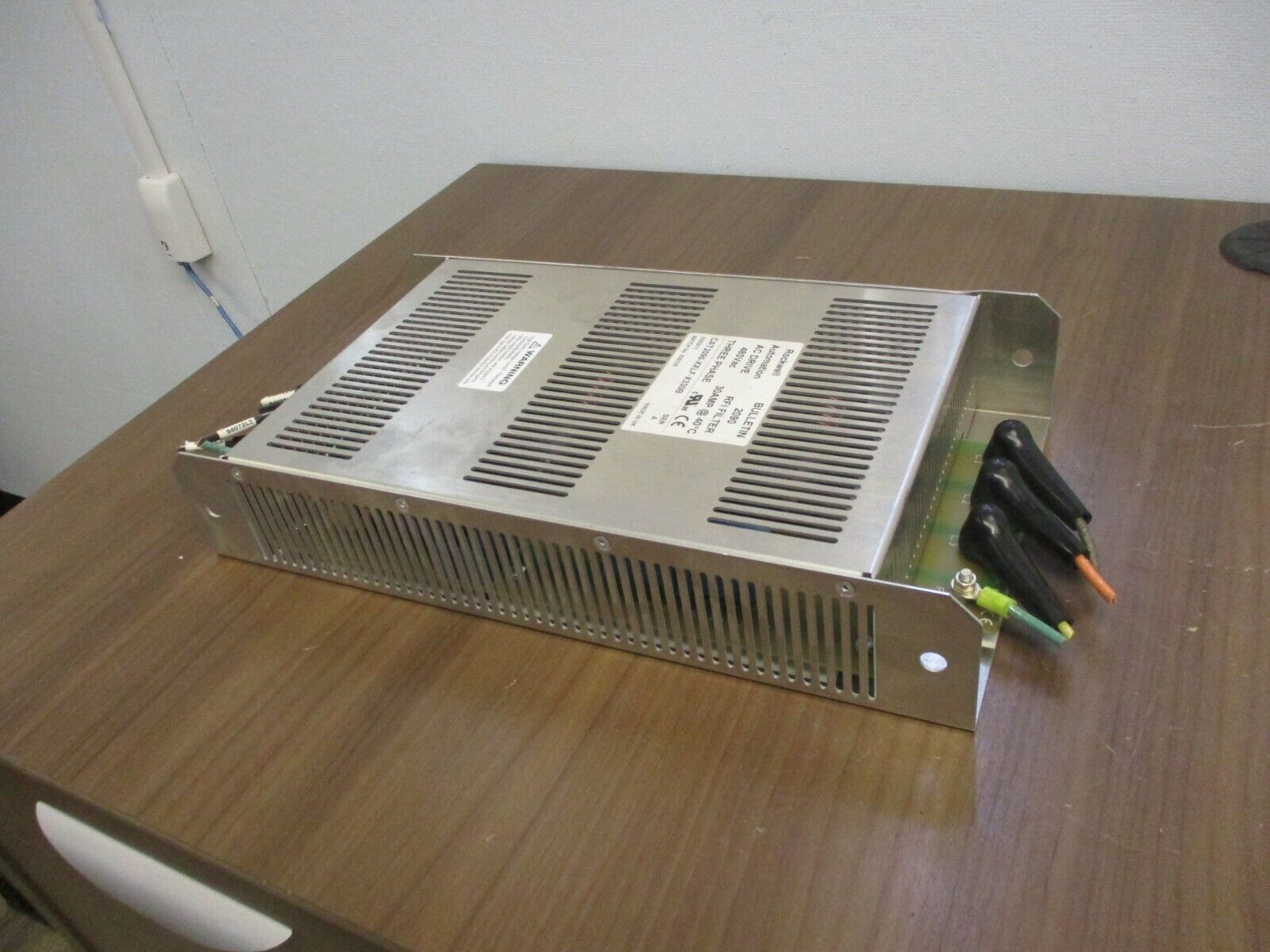Rockwell Automation RFI Filter 2090-XXLF-X330B 30A 480V 3Ph Used