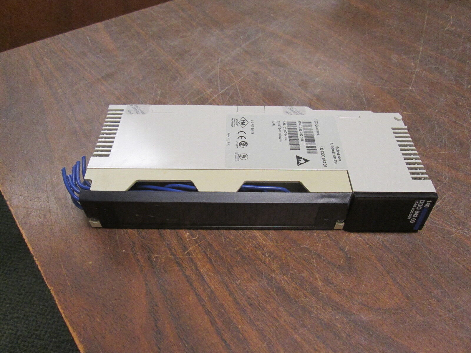 Schneider Automation TSX Quantum DC Output Module 140 DDO 843 00 10-60V Used