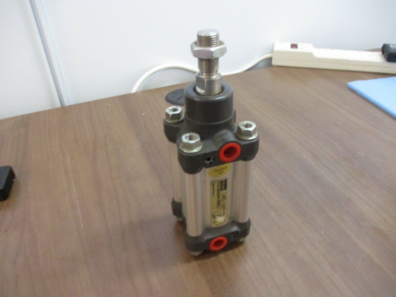 Parker Pneumatic Cylinder P1C-S050MS-0025 10bar Used